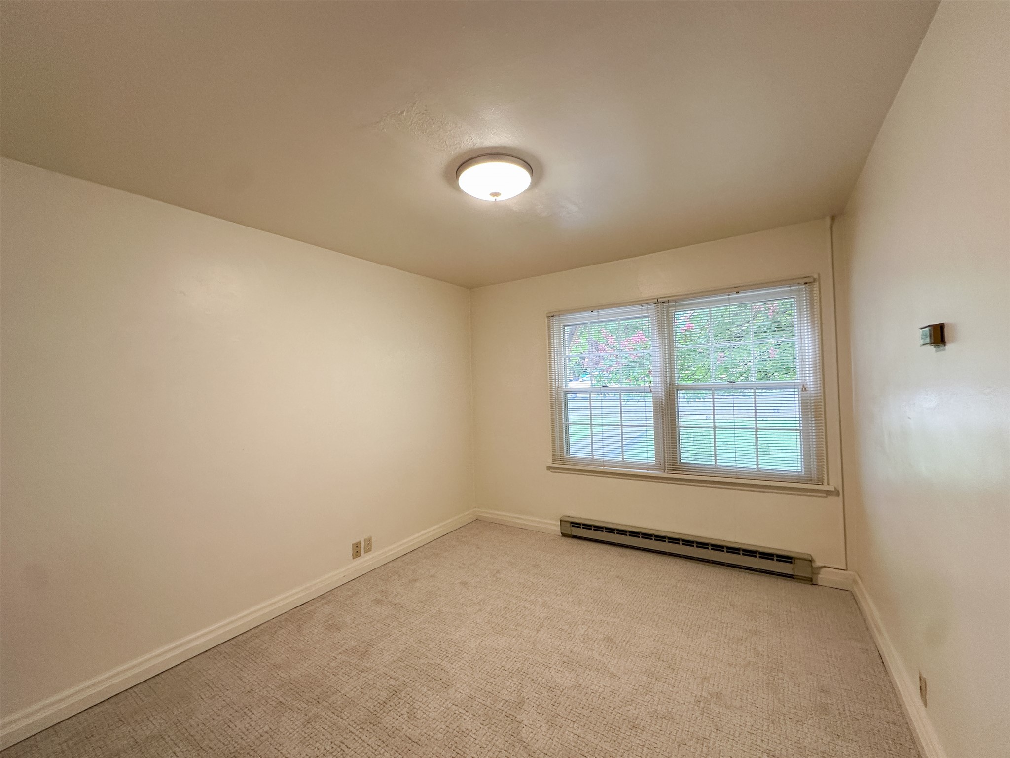 1119 Maiden Lane Property Photo 7