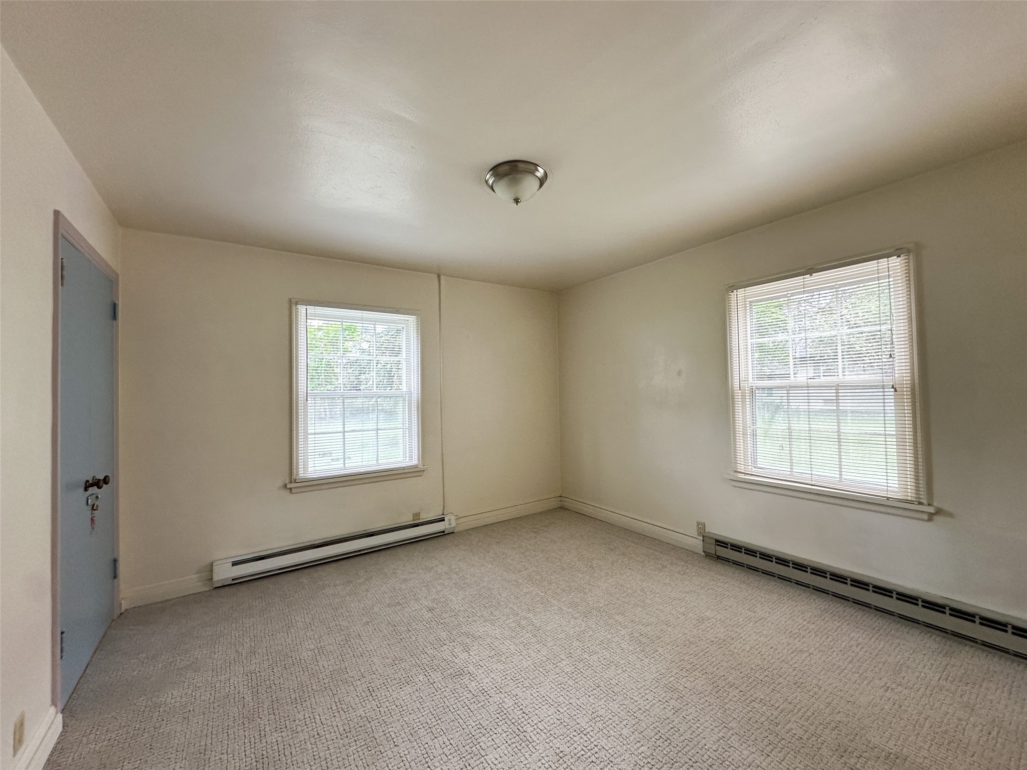 1119 Maiden Lane Property Photo 9