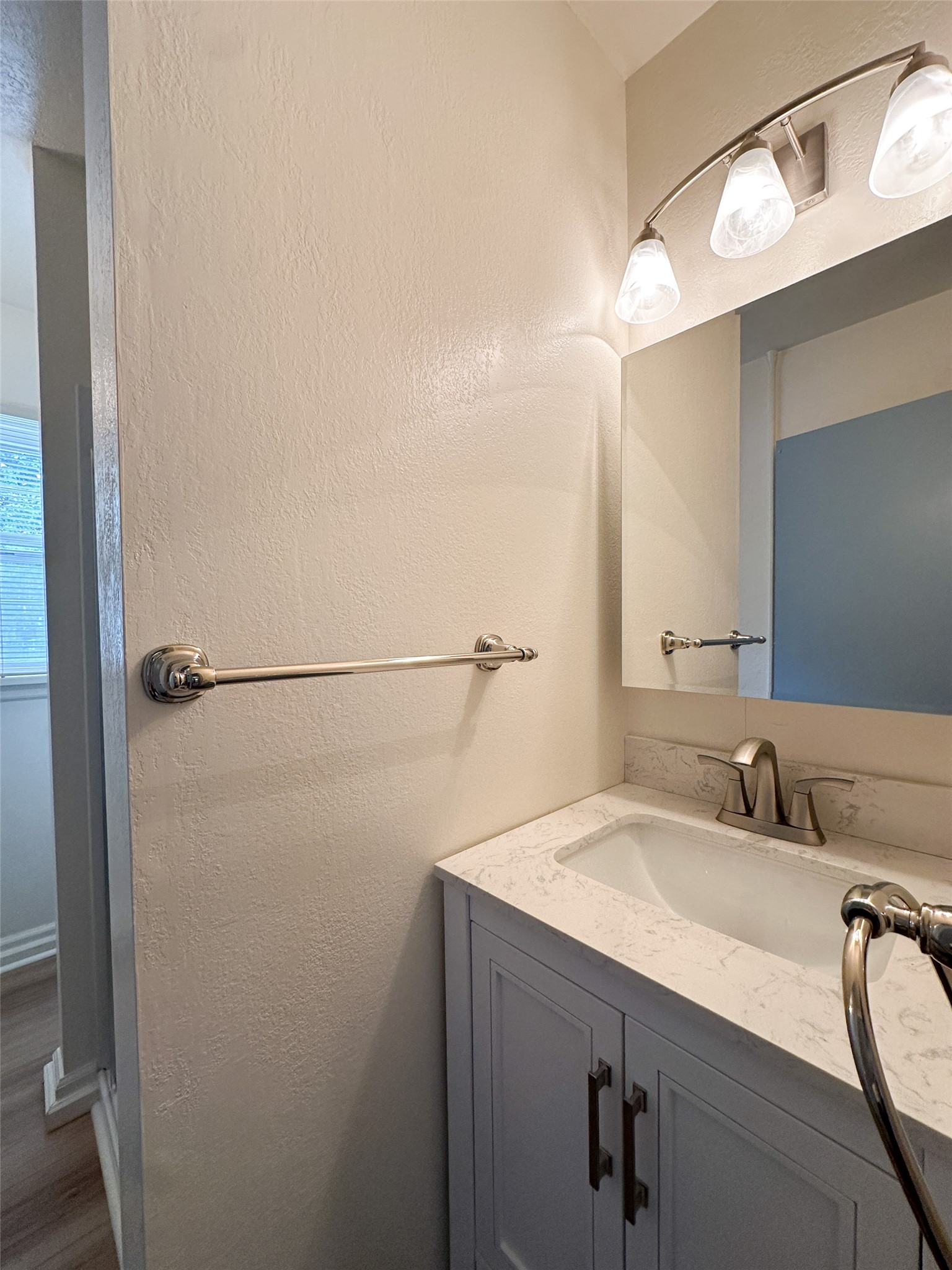 1119 Maiden Lane Property Photo 12