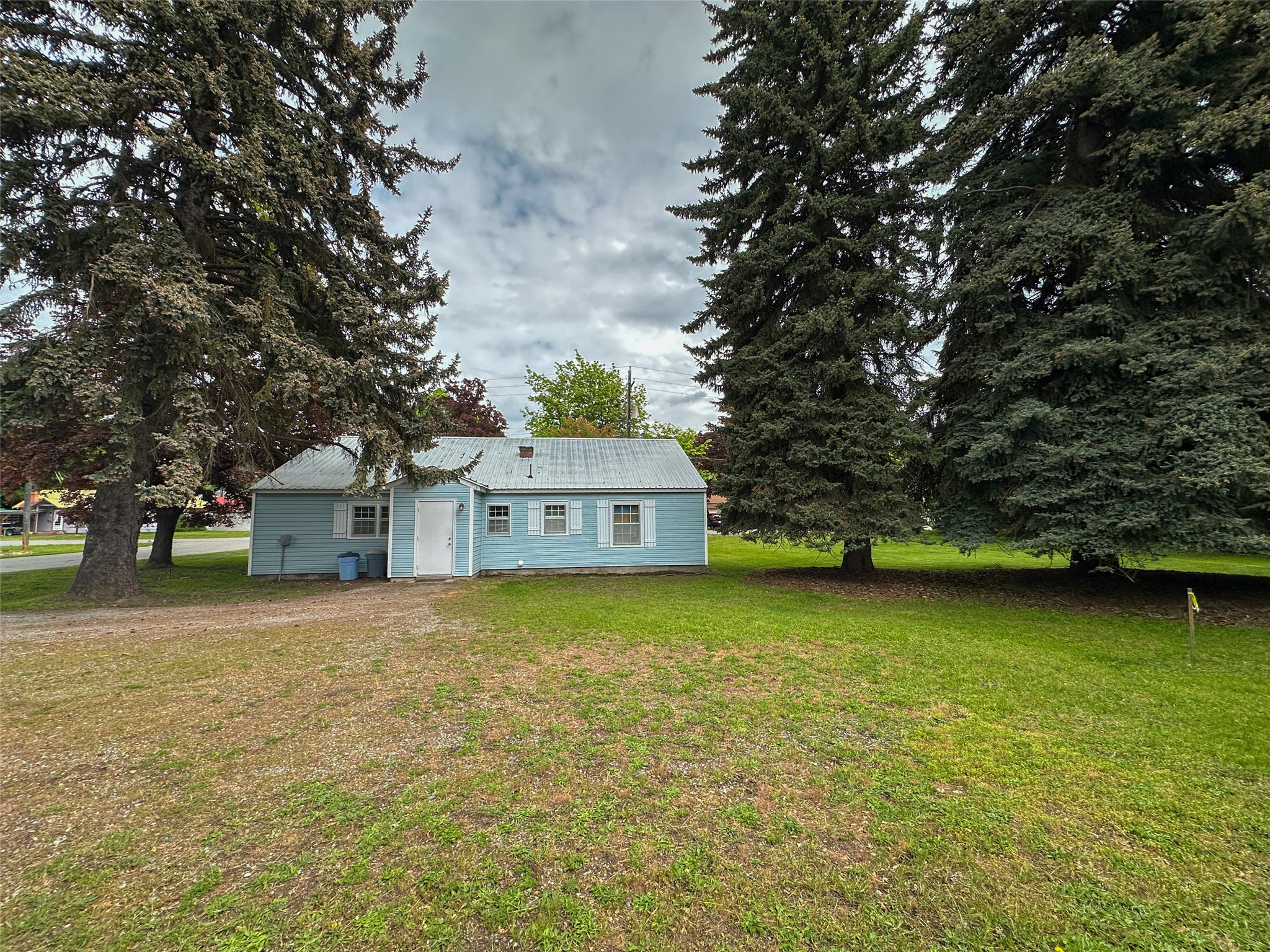 1119 Maiden Lane Property Photo 15