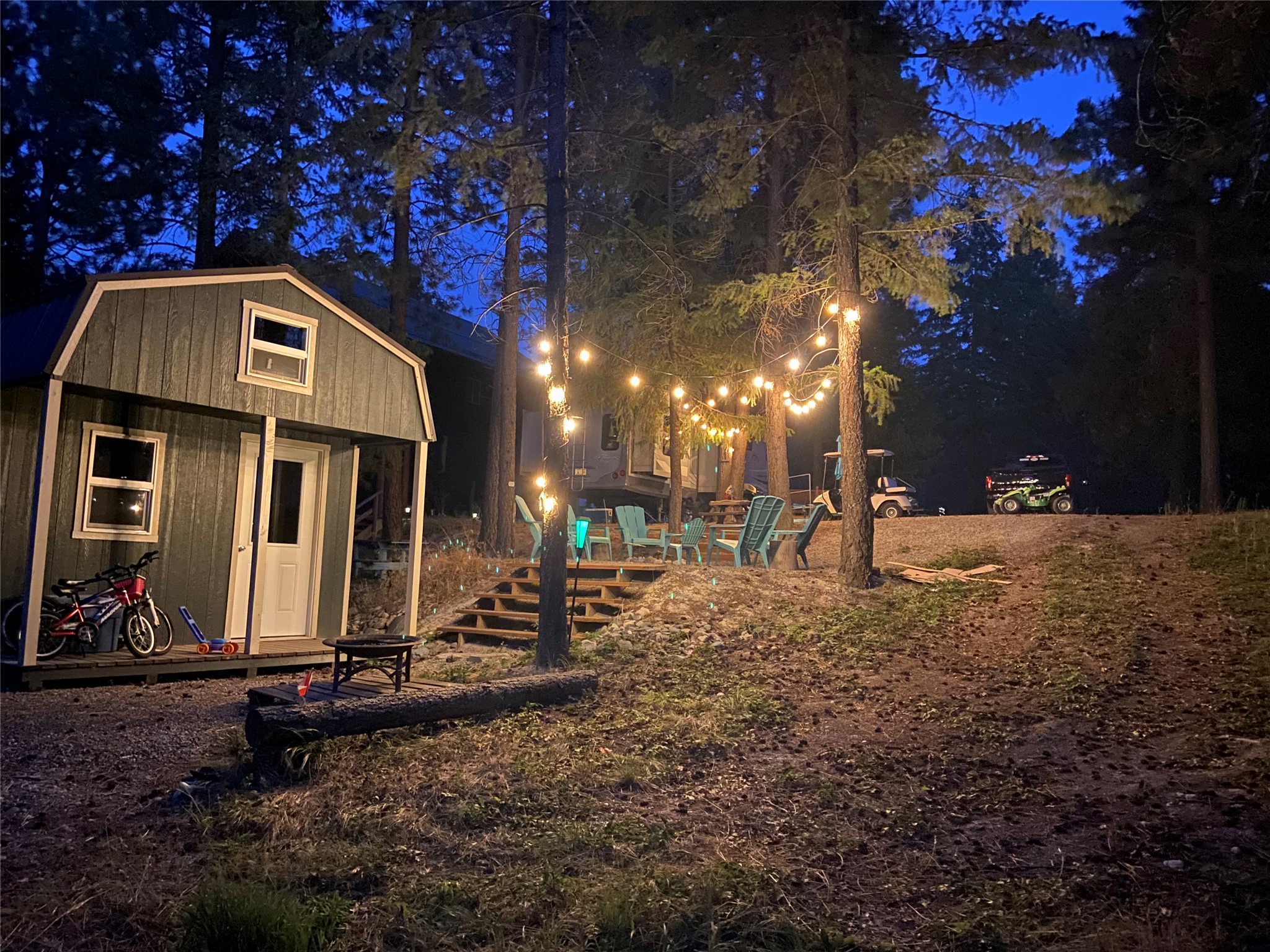64 Kokanee Drive W Property Photo 3