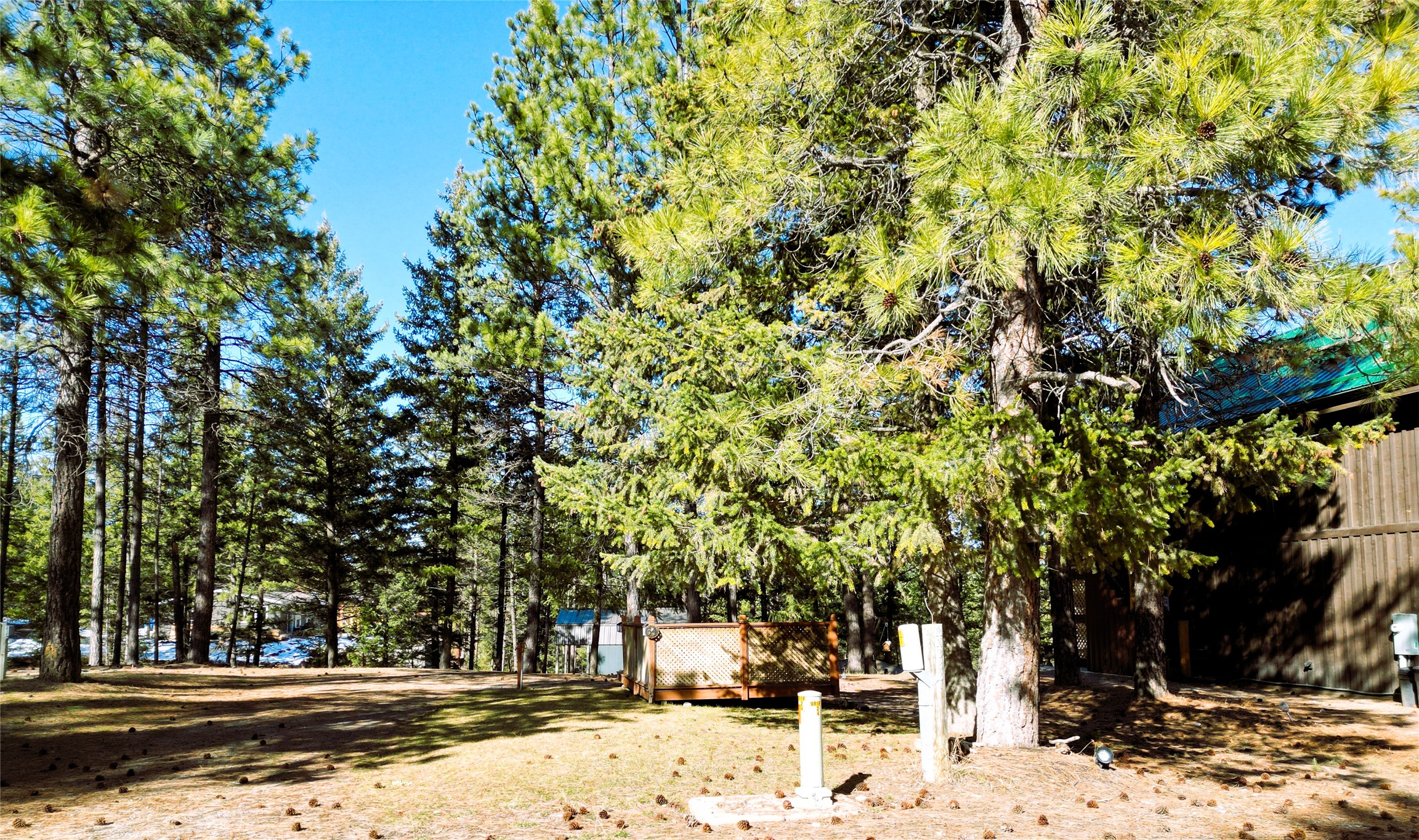 64 Kokanee Drive W Property Photo 6