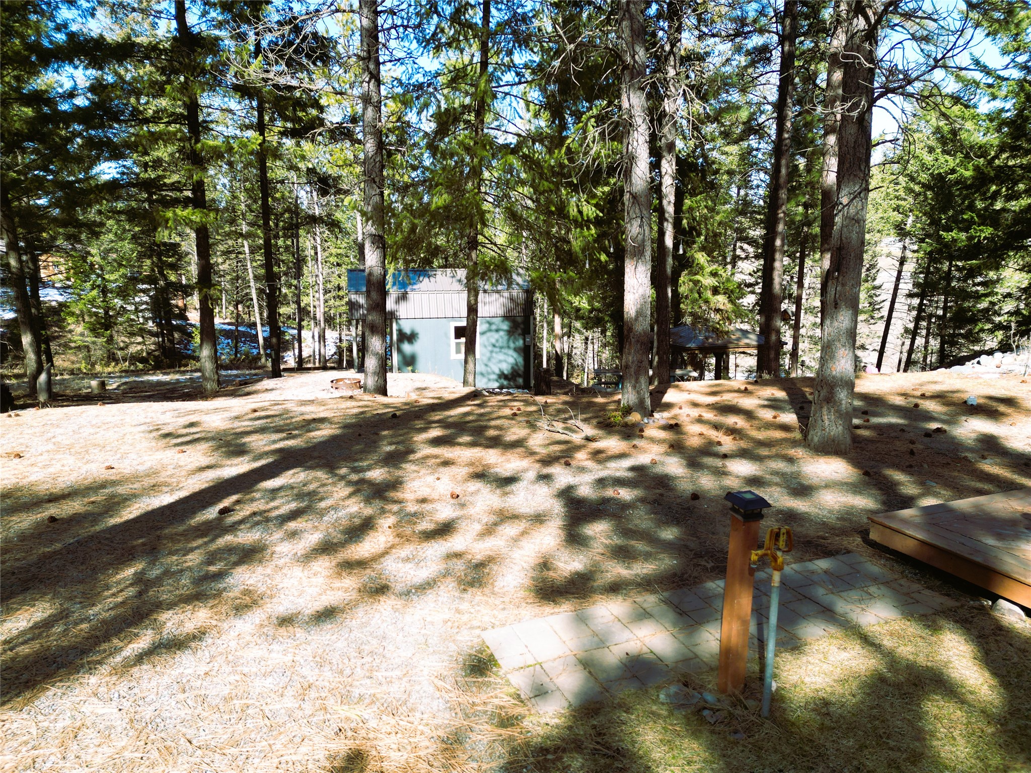 64 Kokanee Drive W Property Photo 9