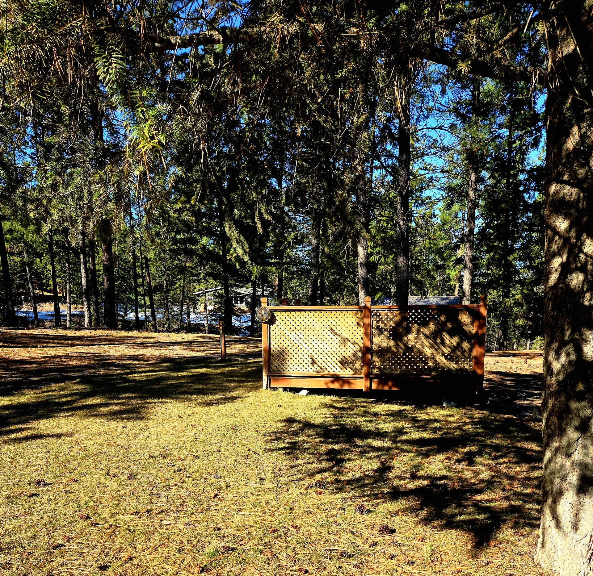 64 Kokanee Drive W Property Photo 10