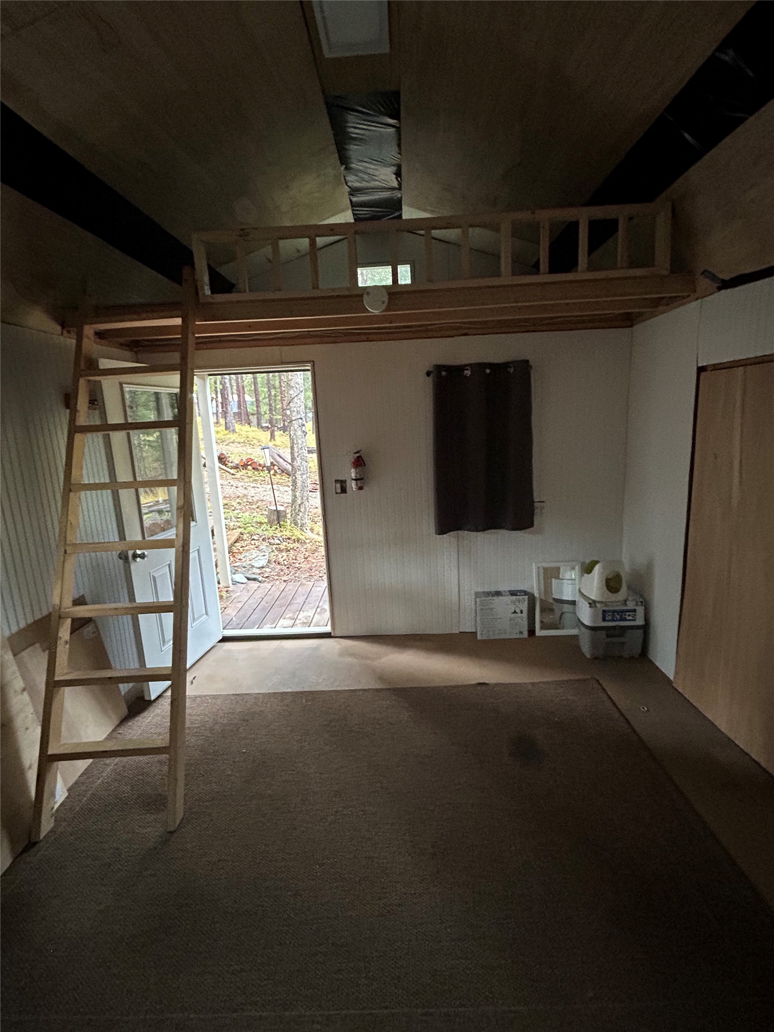 64 Kokanee Drive W Property Photo 17