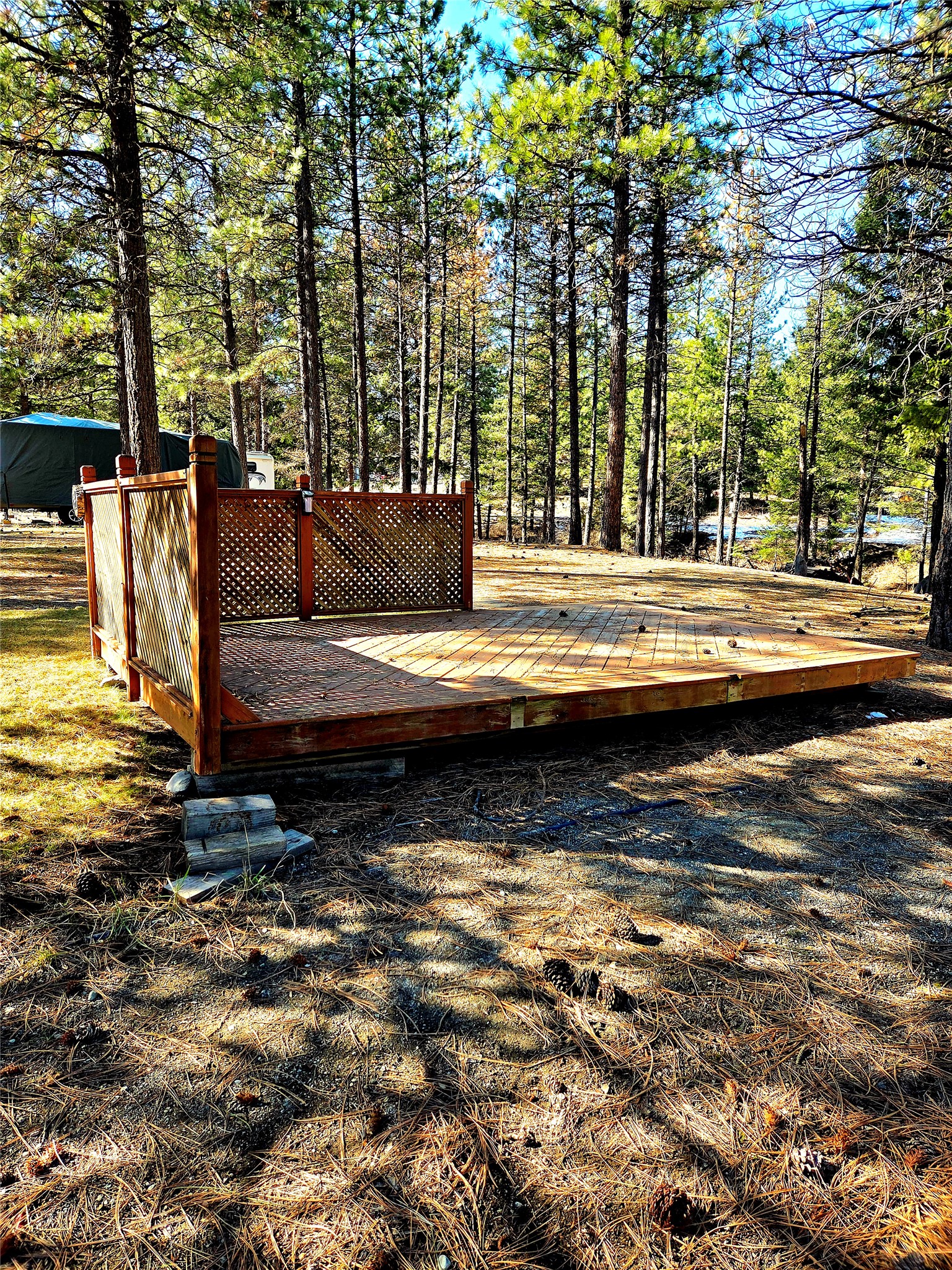 64 Kokanee Drive W Property Photo 21