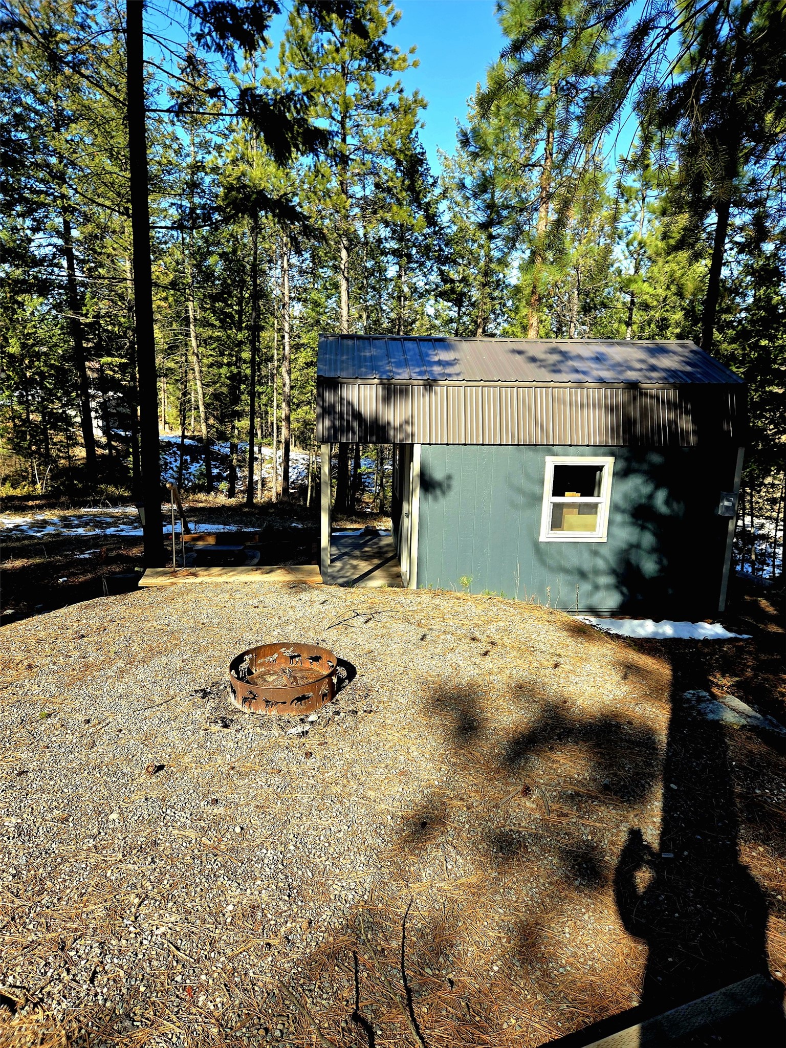 64 Kokanee Drive W Property Photo 23