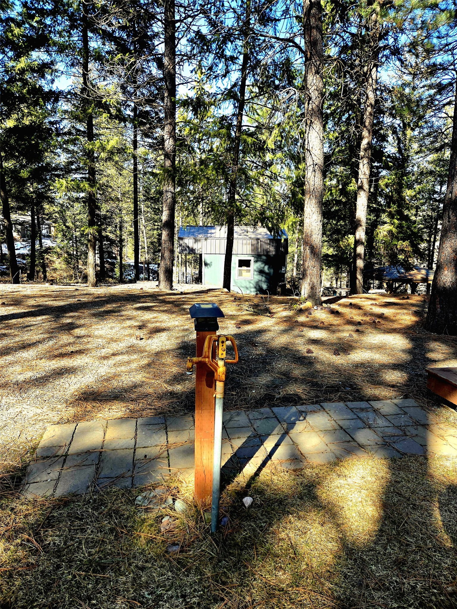 64 Kokanee Drive W Property Photo 30