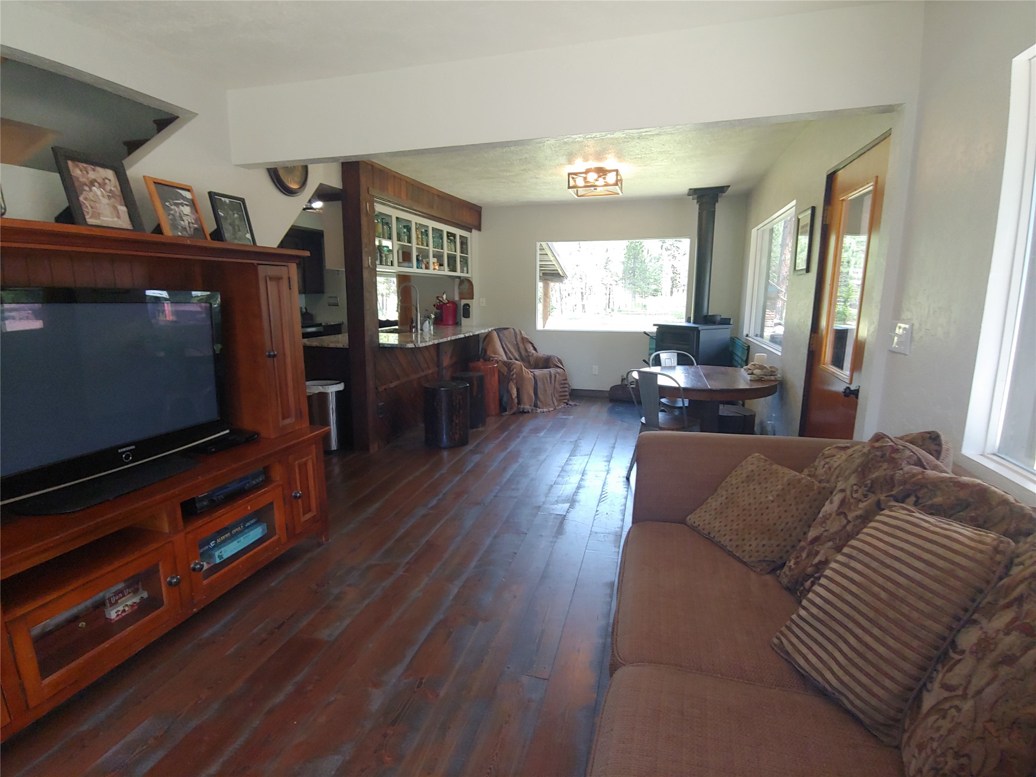 142 Hollopeter Road Property Photo 3