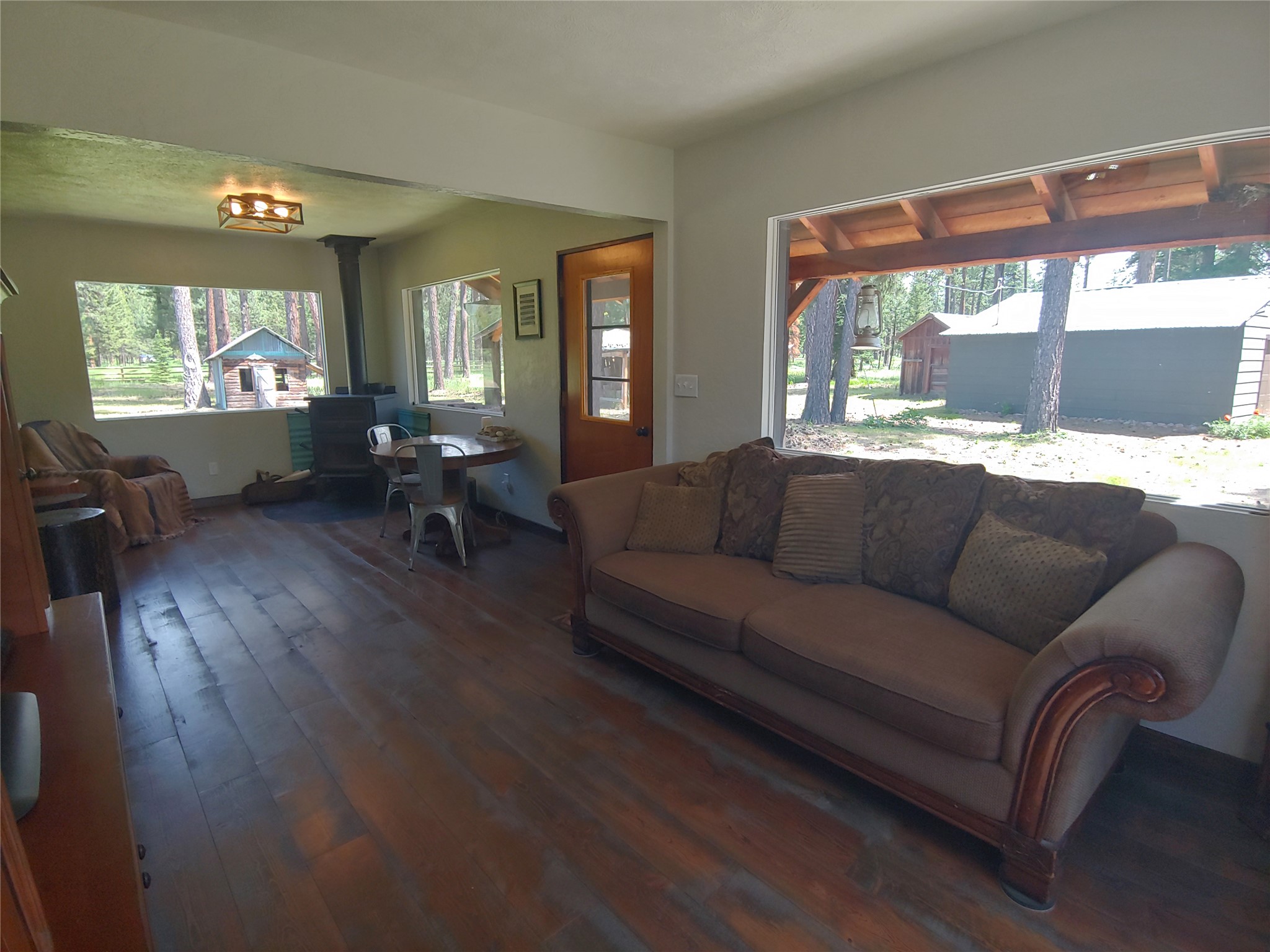 142 Hollopeter Road Property Photo 4