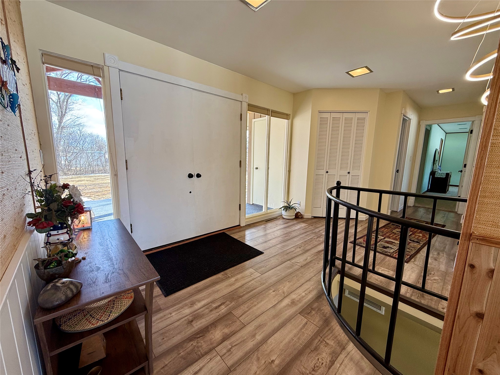 2 Fairgrounds Road Property Photo 8