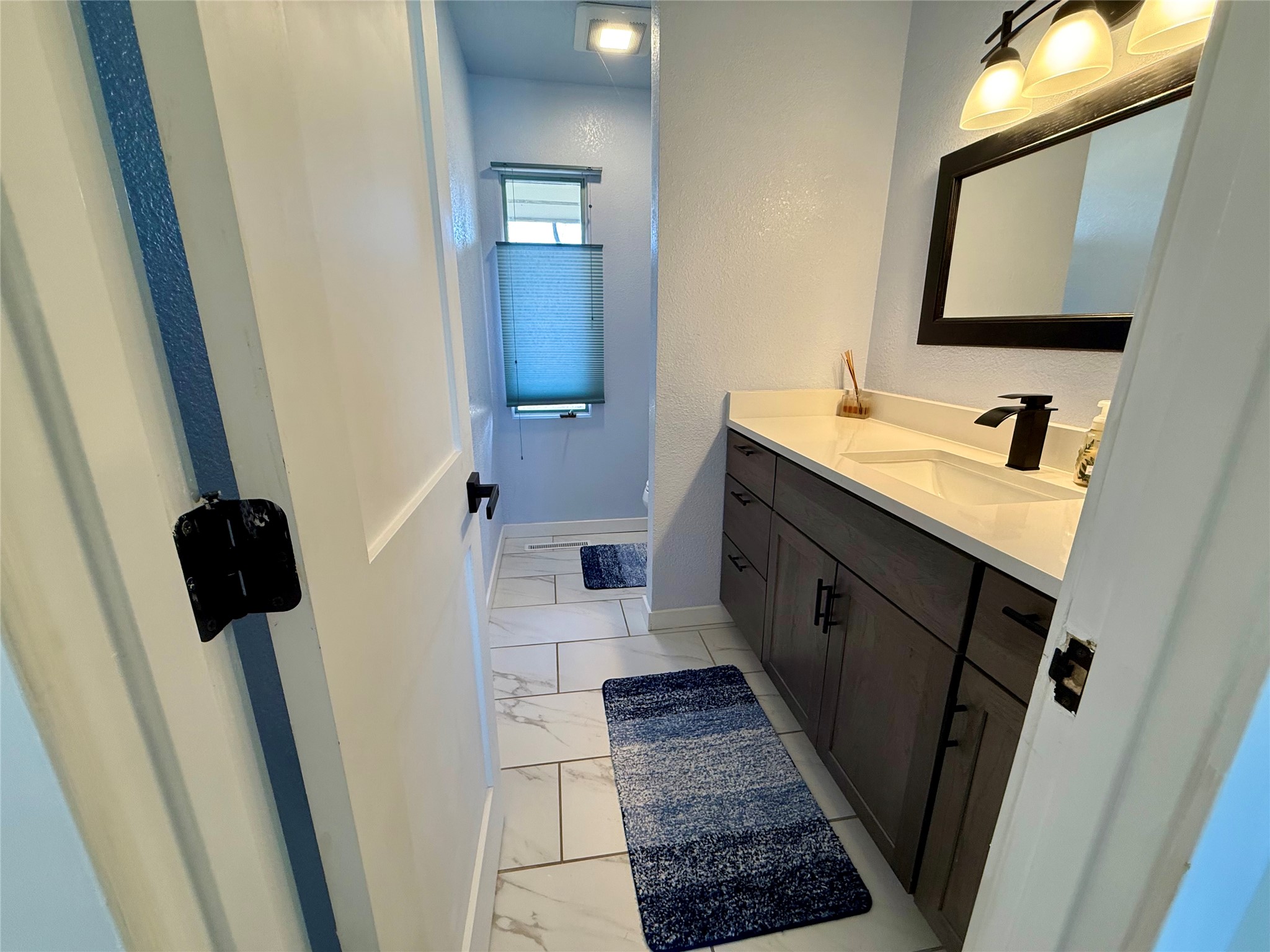 2 Fairgrounds Road Property Photo 10