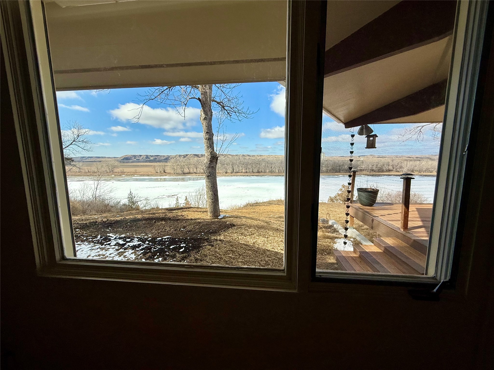 2 Fairgrounds Road Property Photo 13
