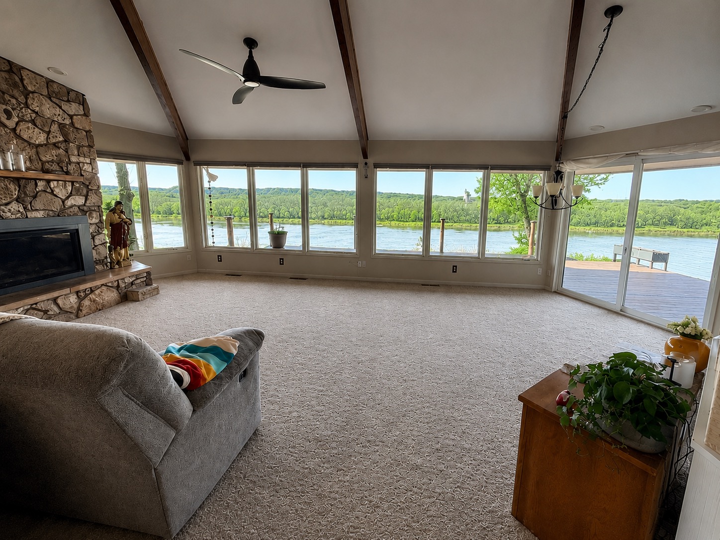 2 Fairgrounds Road Property Photo 23