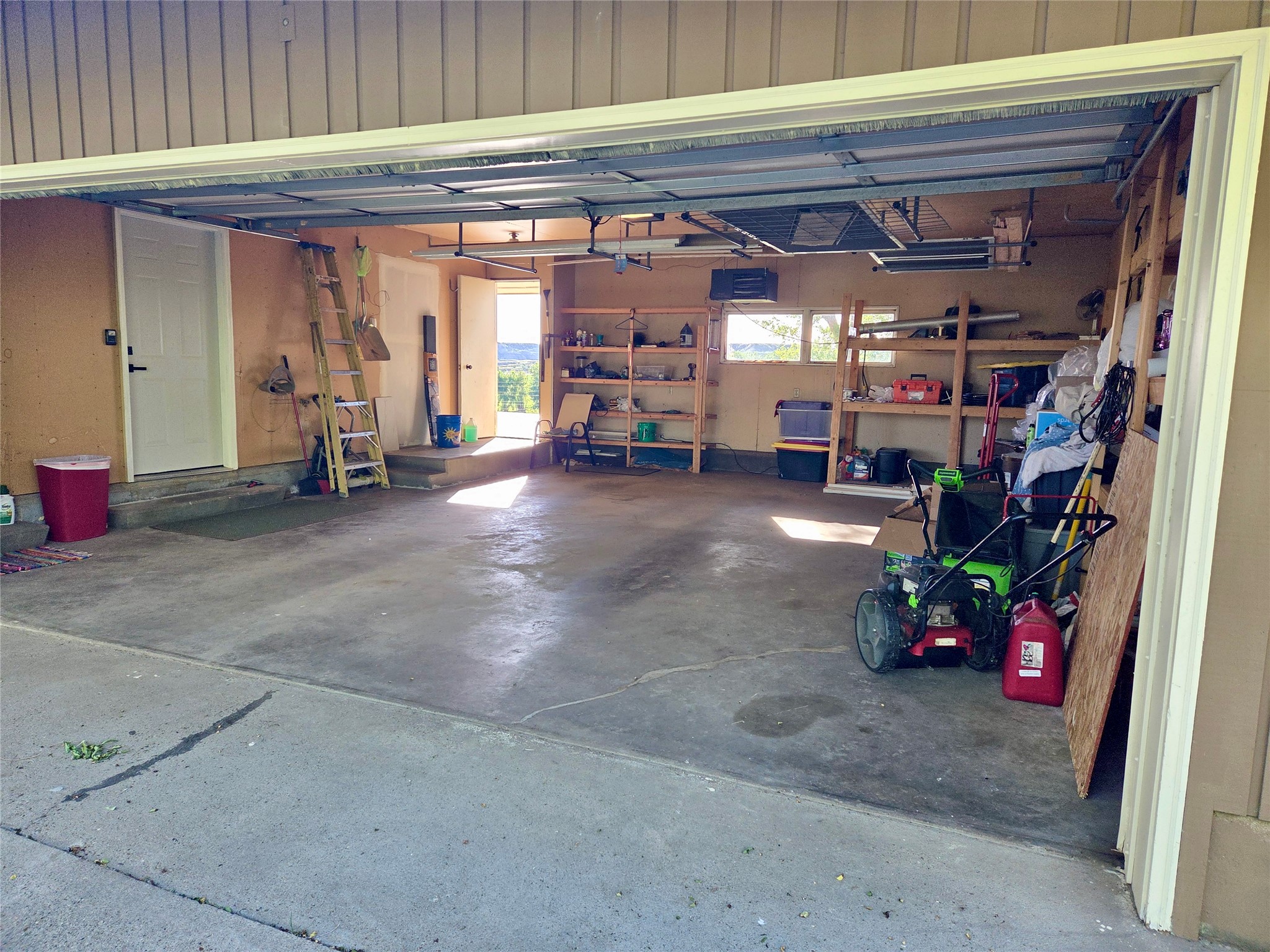 2 Fairgrounds Road Property Photo 65