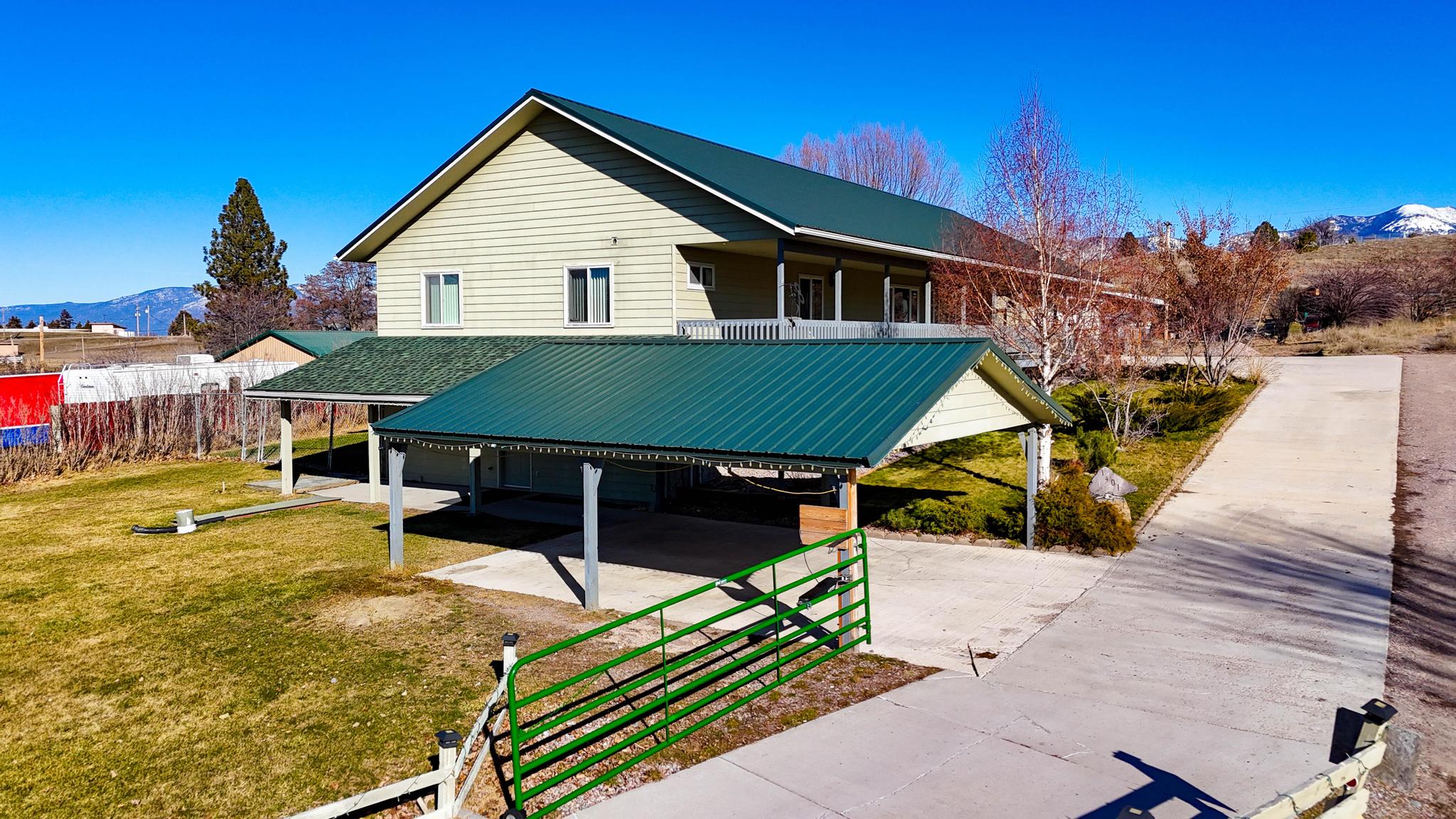 1401 12th Avenue E Property Photo 5