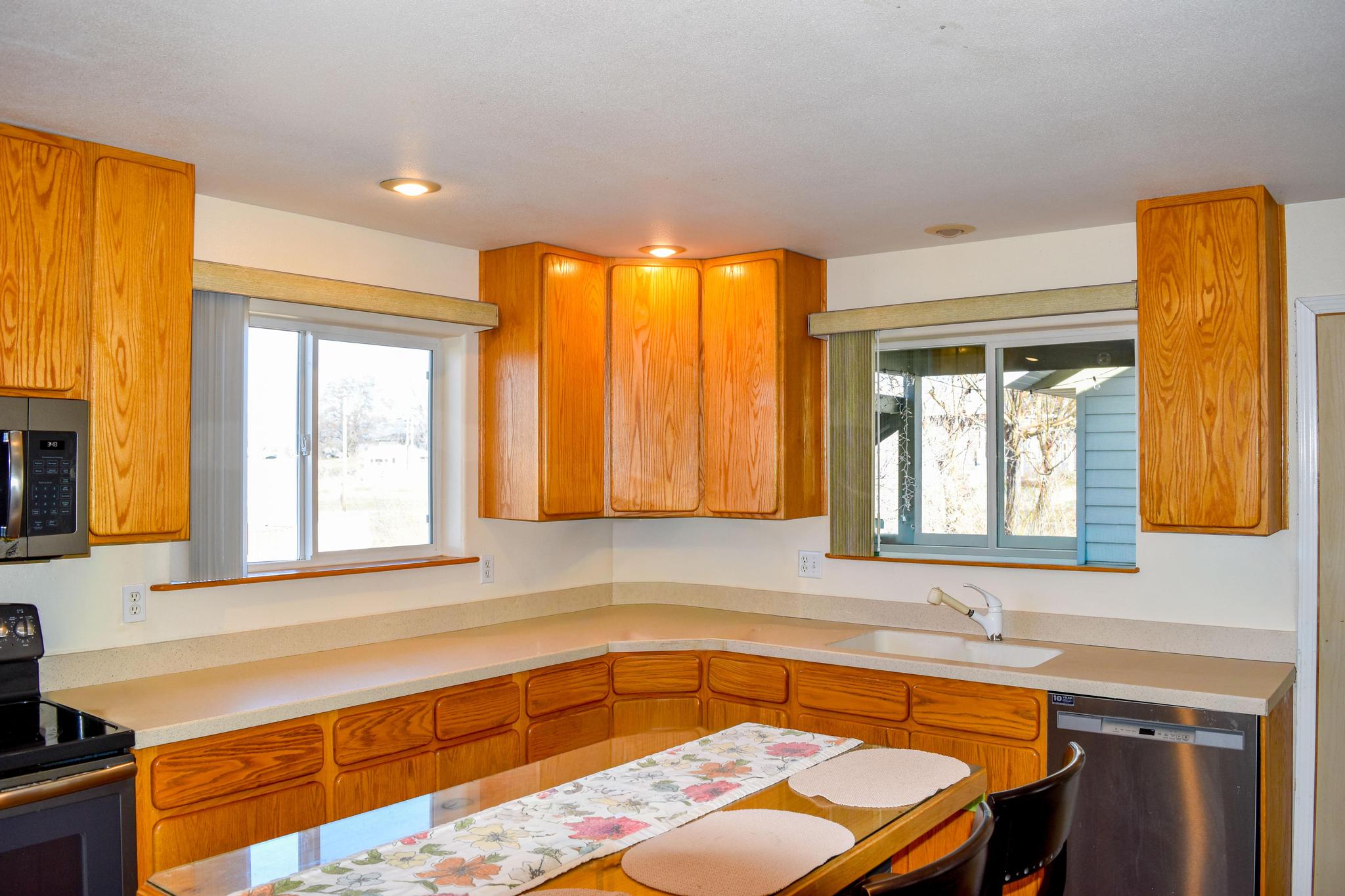1401 12th Avenue E Property Photo 13