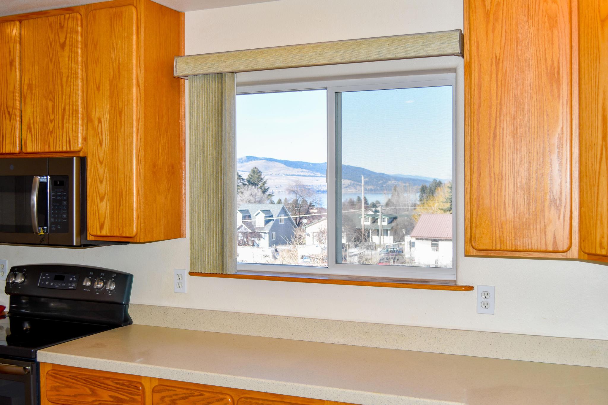 1401 12th Avenue E Property Photo 14