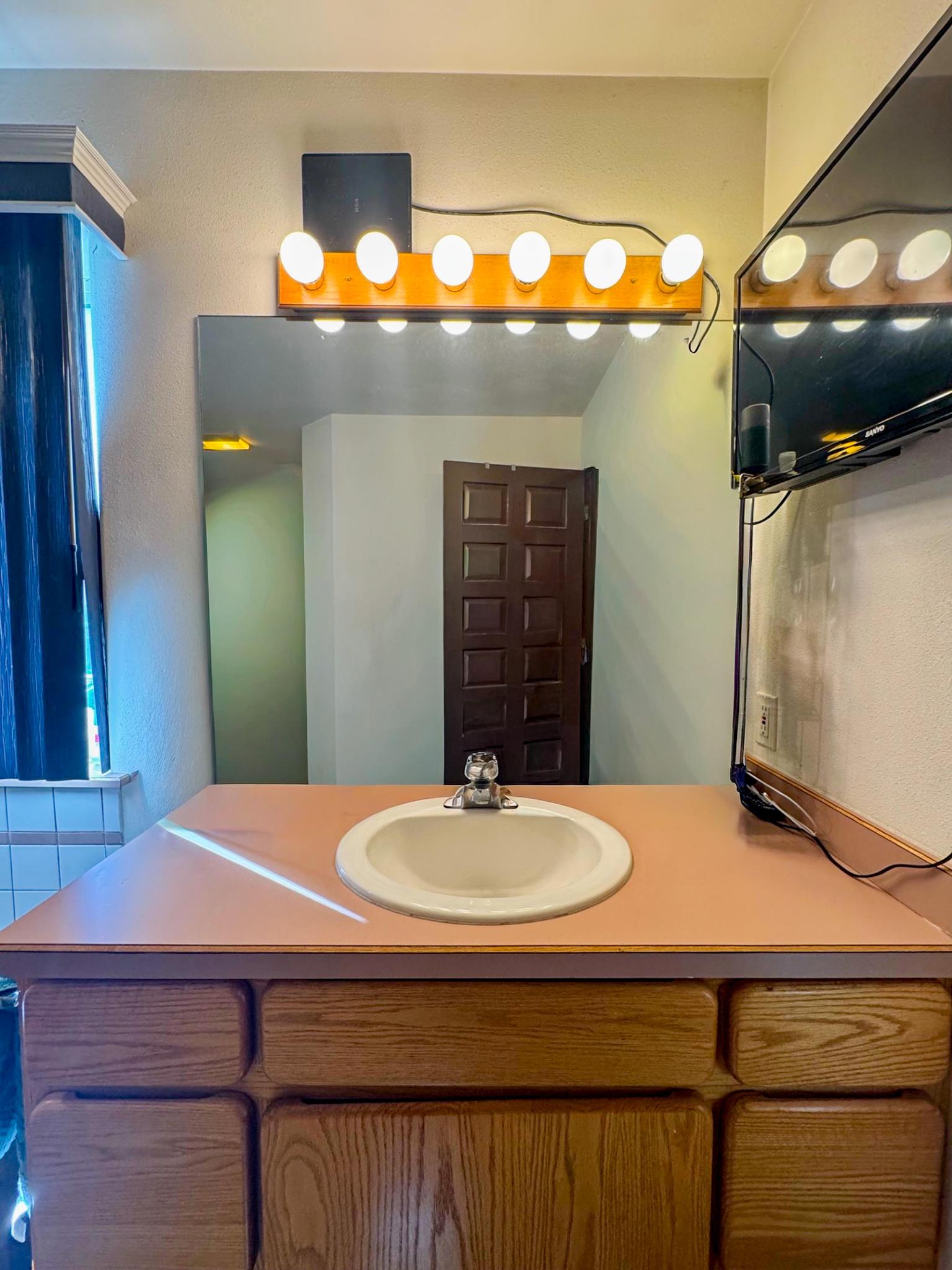 1401 12th Avenue E Property Photo 25
