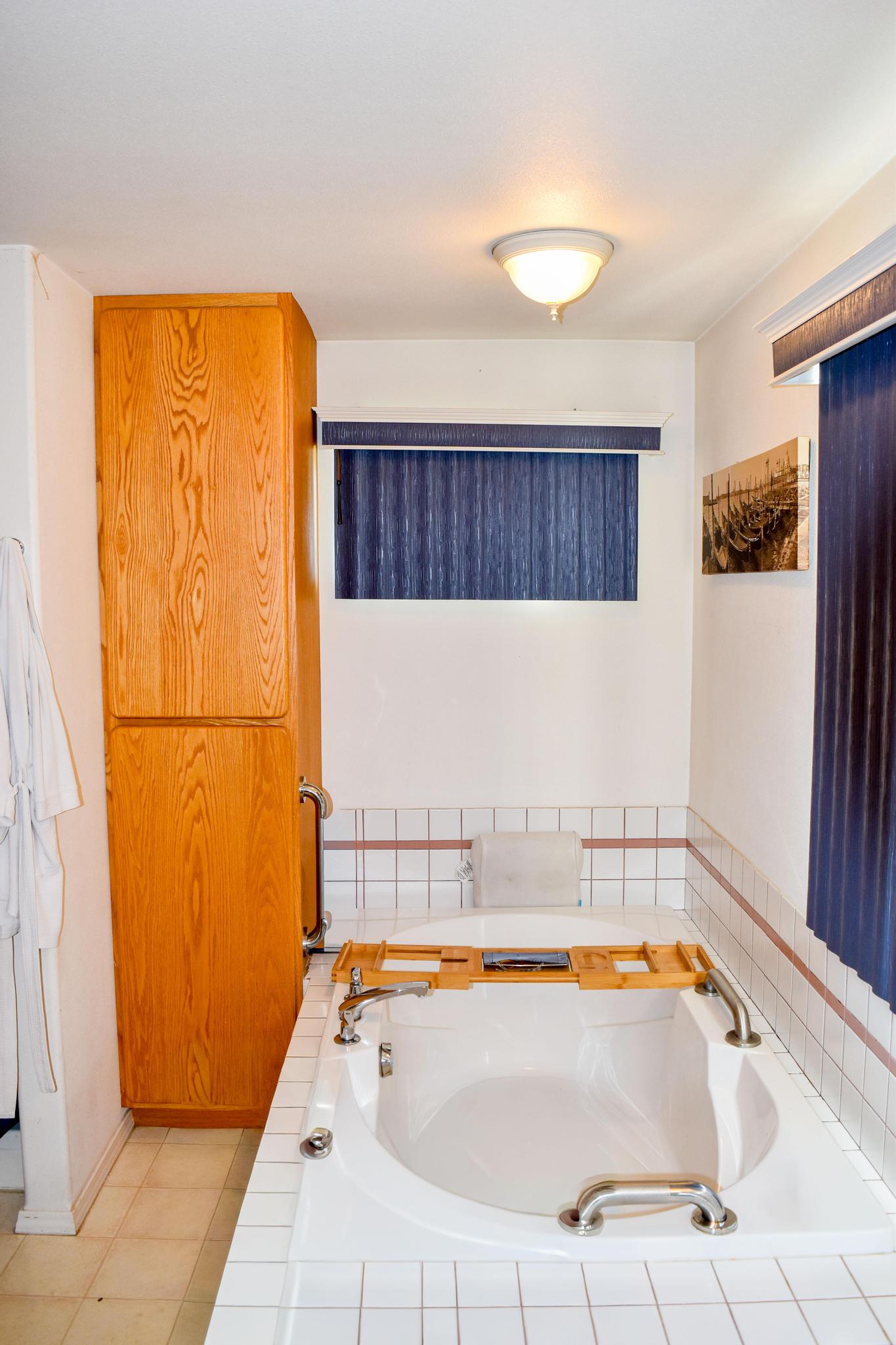 1401 12th Avenue E Property Photo 26