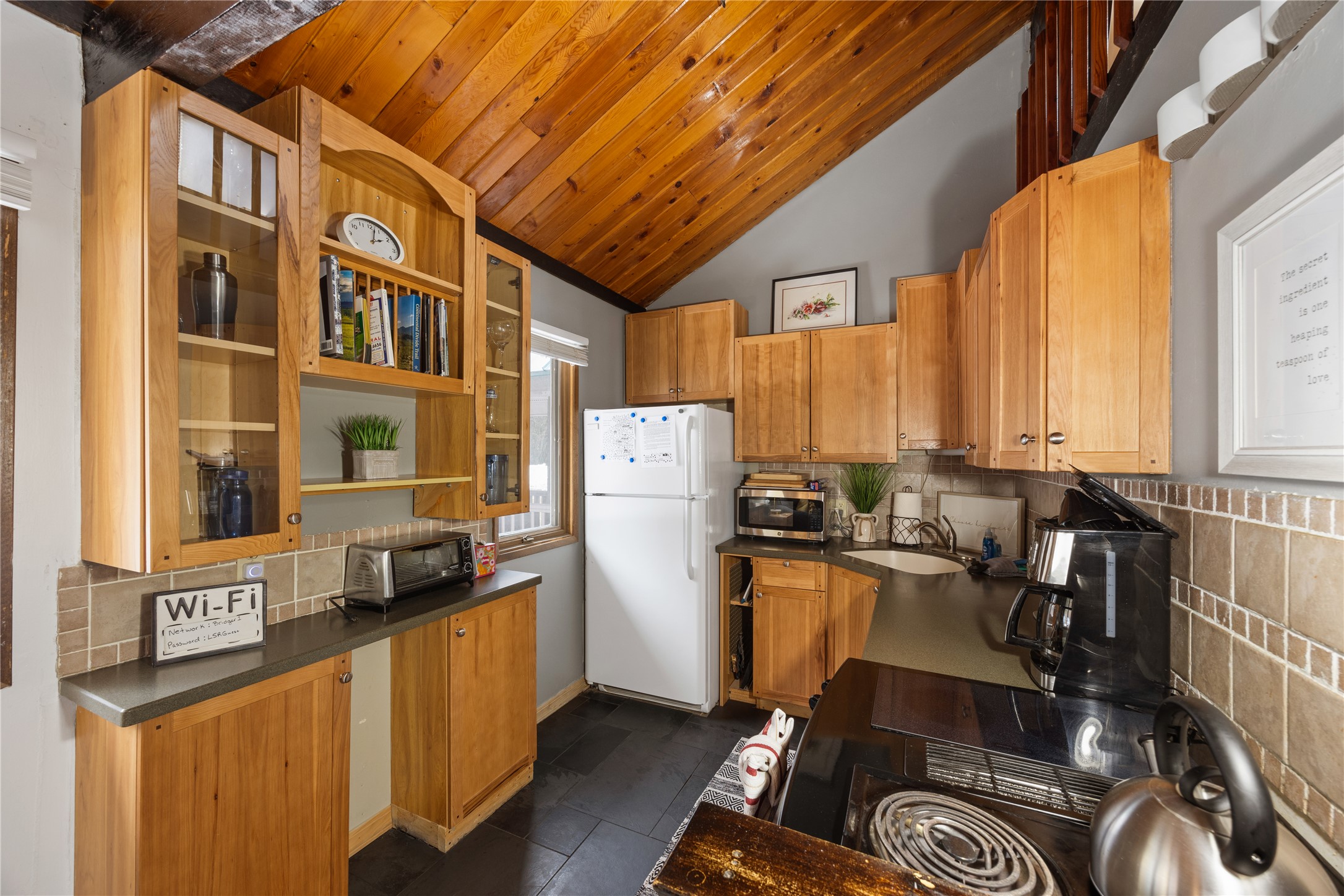 1 Tamarack Lane 1a Property Photo 6