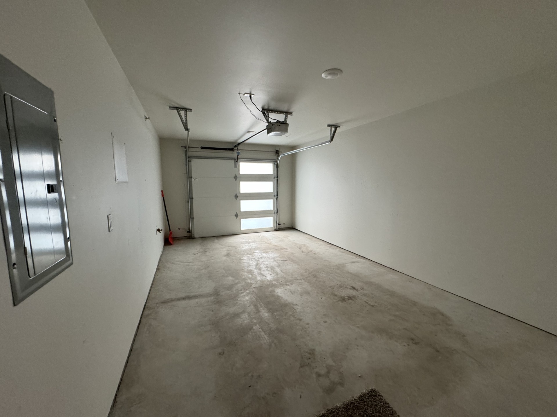 1010 E 7th Street F Property Photo 17