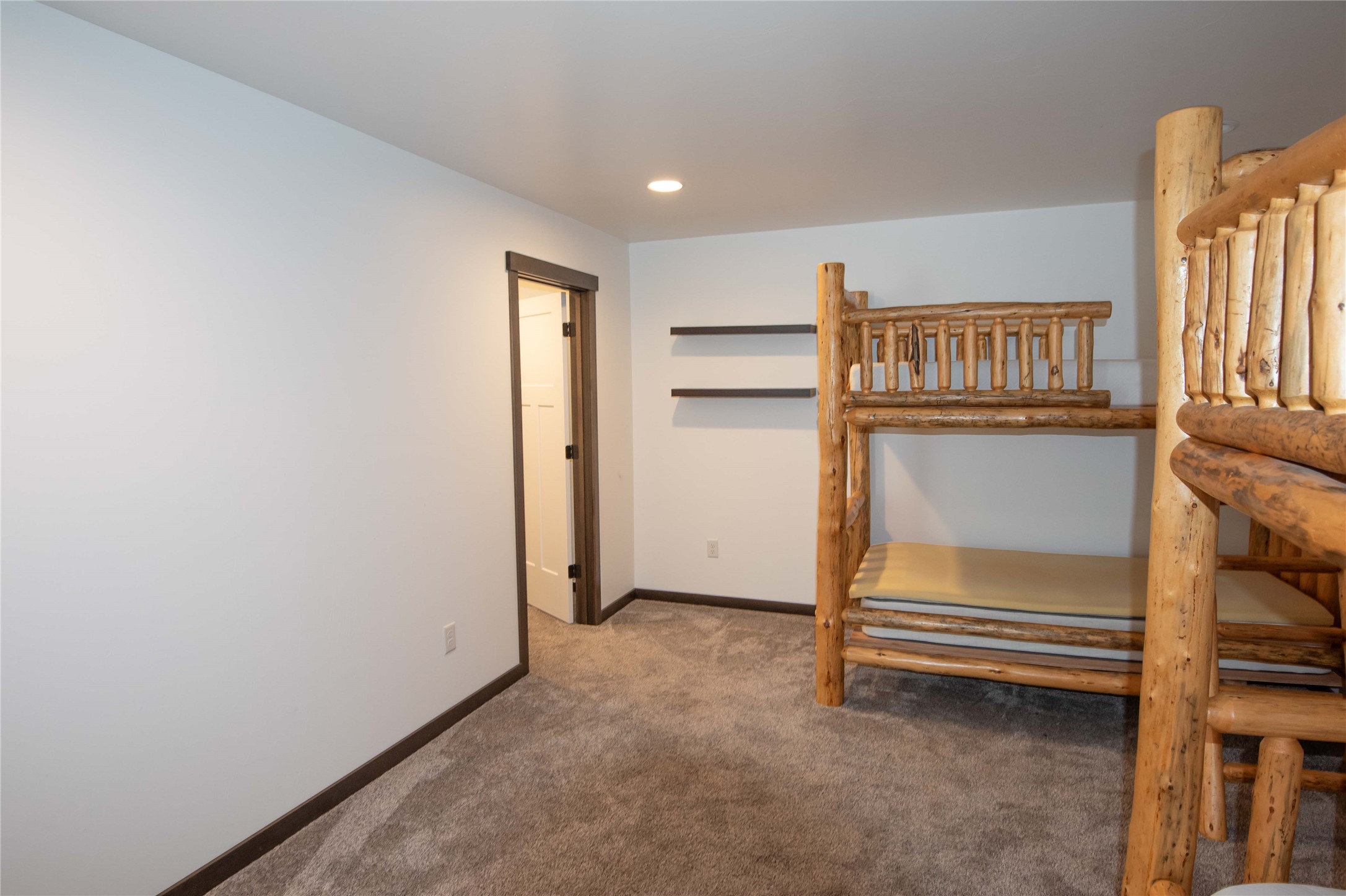 702 Yellowstone Avenue Property Photo 37