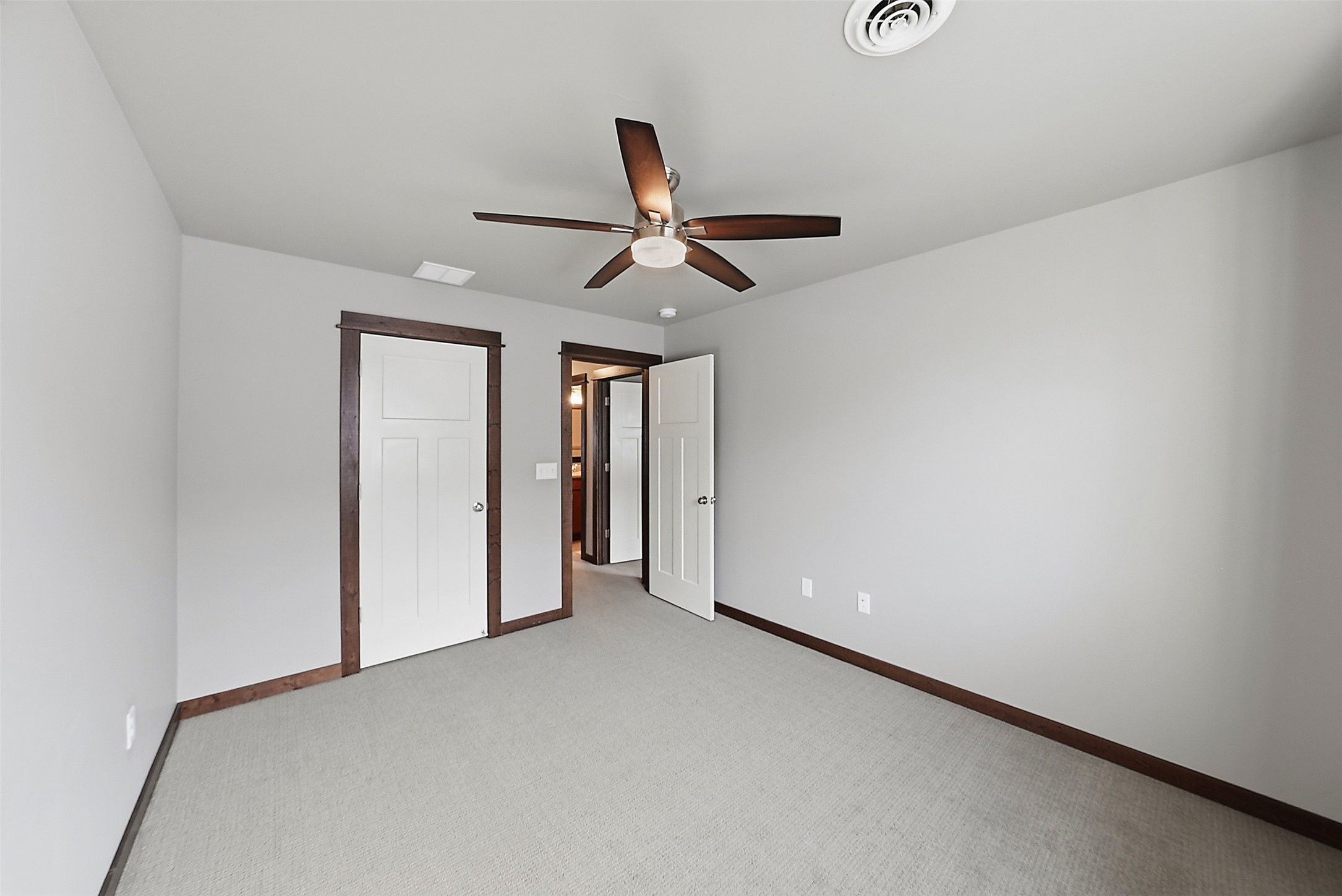 4348 Glenwood Drive C Property Photo 37