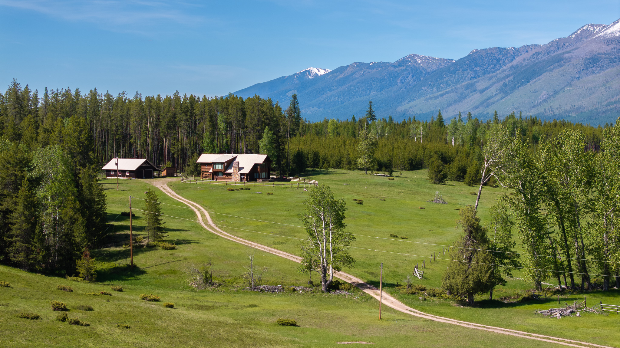 699 Glacier-elk Creek Road Property Photo 8