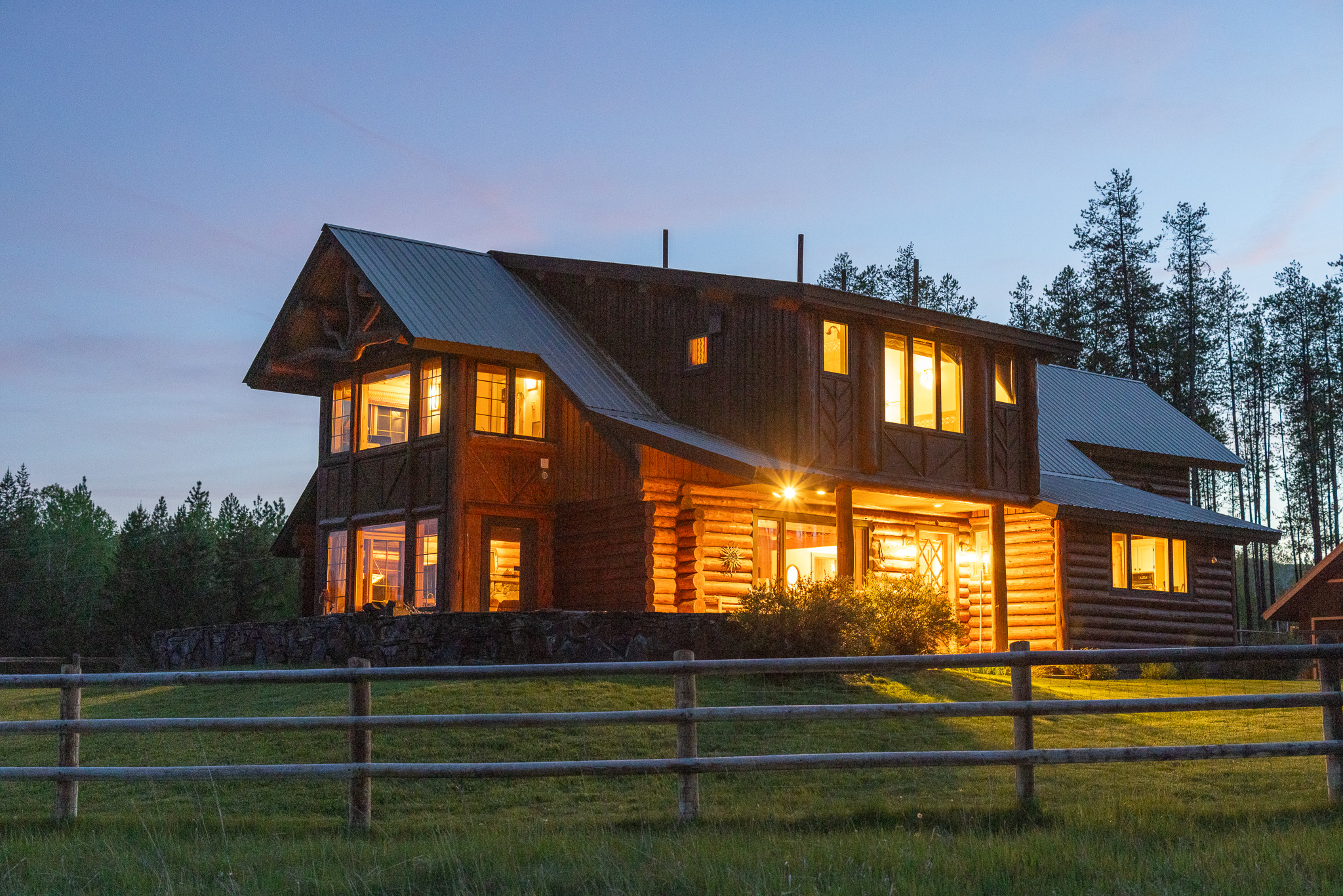 699 Glacier-elk Creek Road Property Photo 52