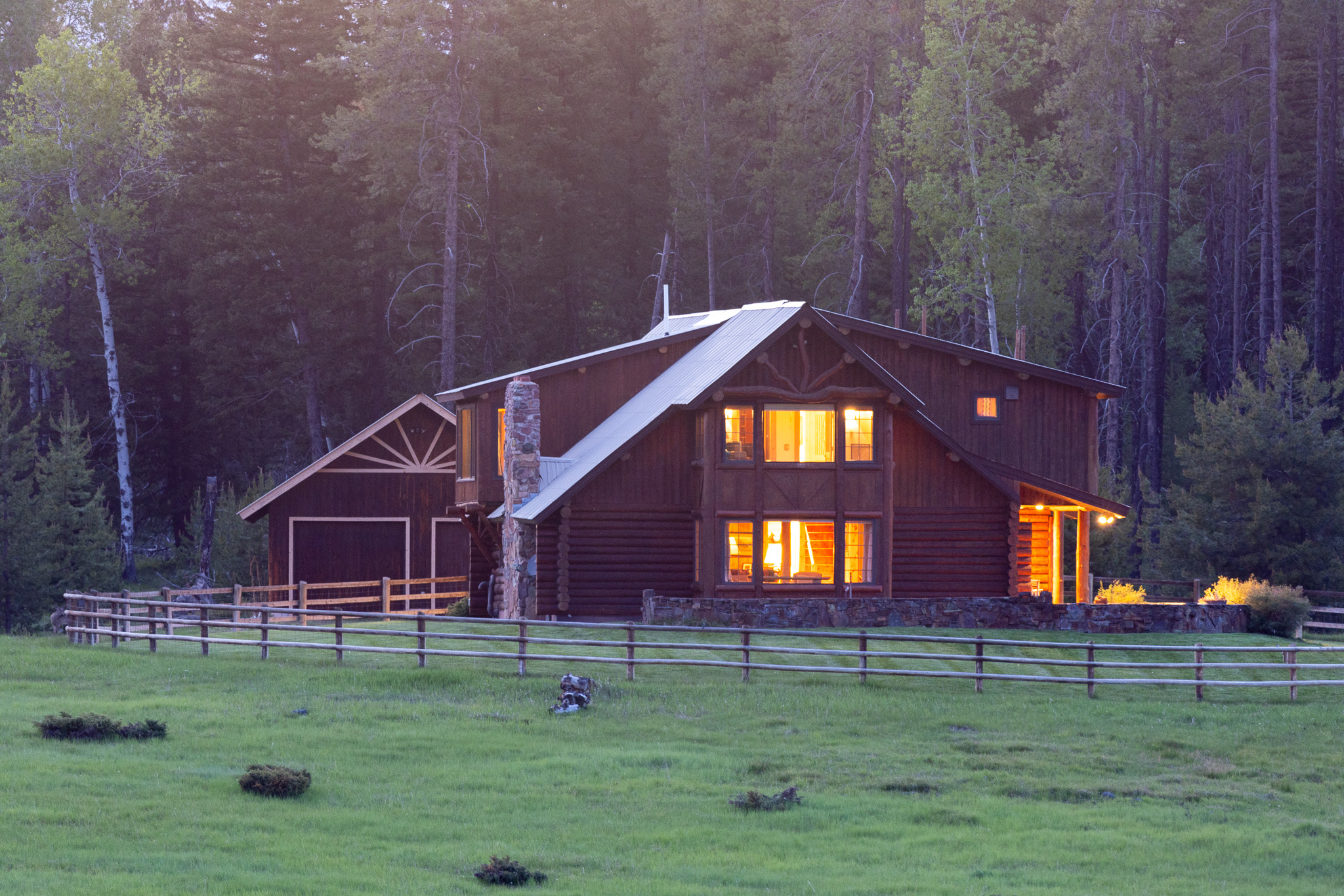 699 Glacier-elk Creek Road Property Photo 54