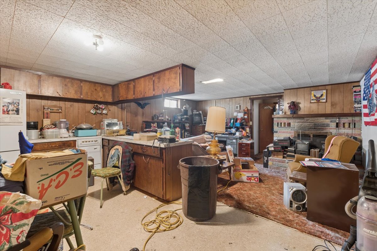 2260 E Lakeshore Drive Property Photo 26