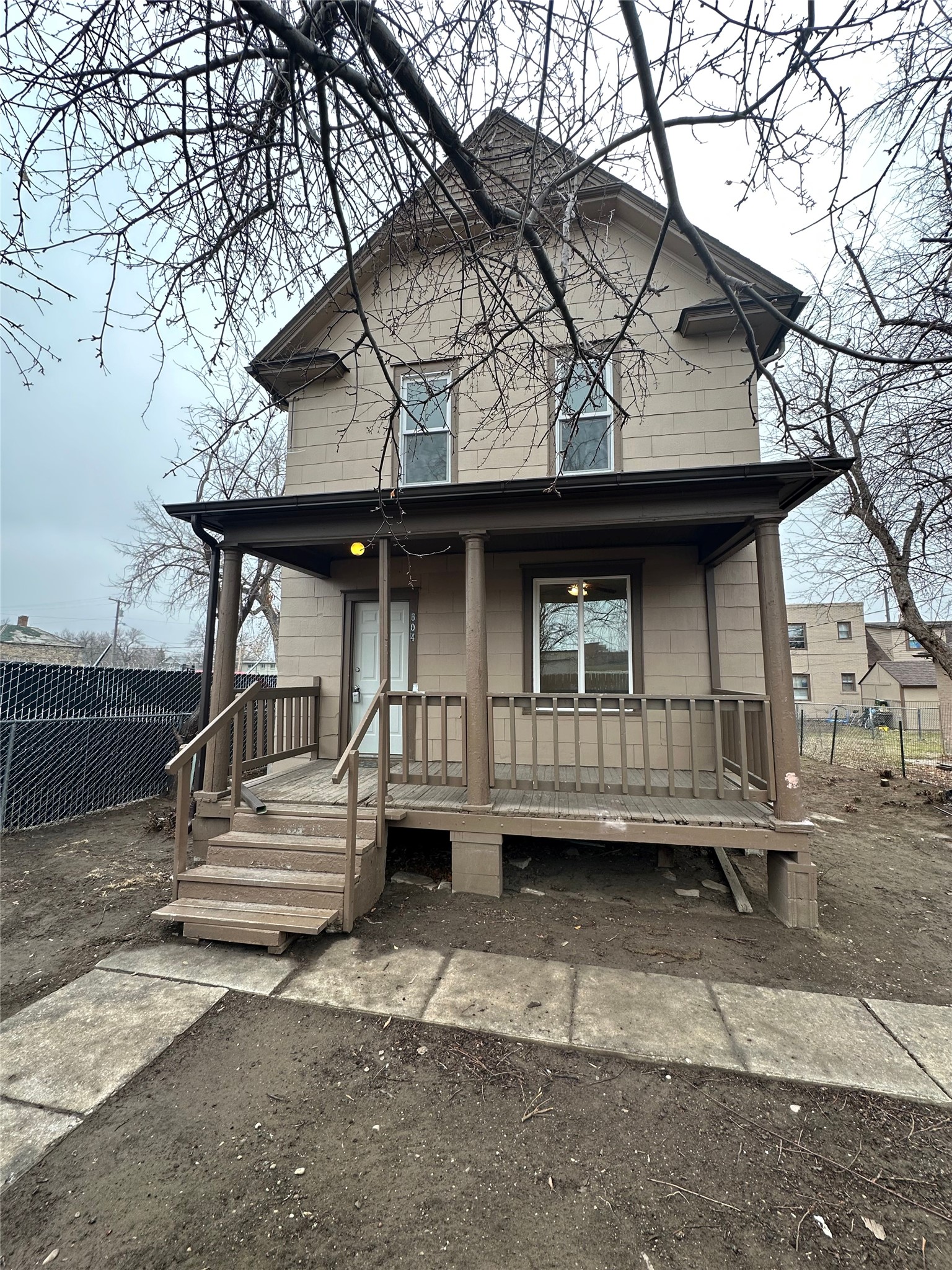 604 2nd Avenue S Property Photo 2
