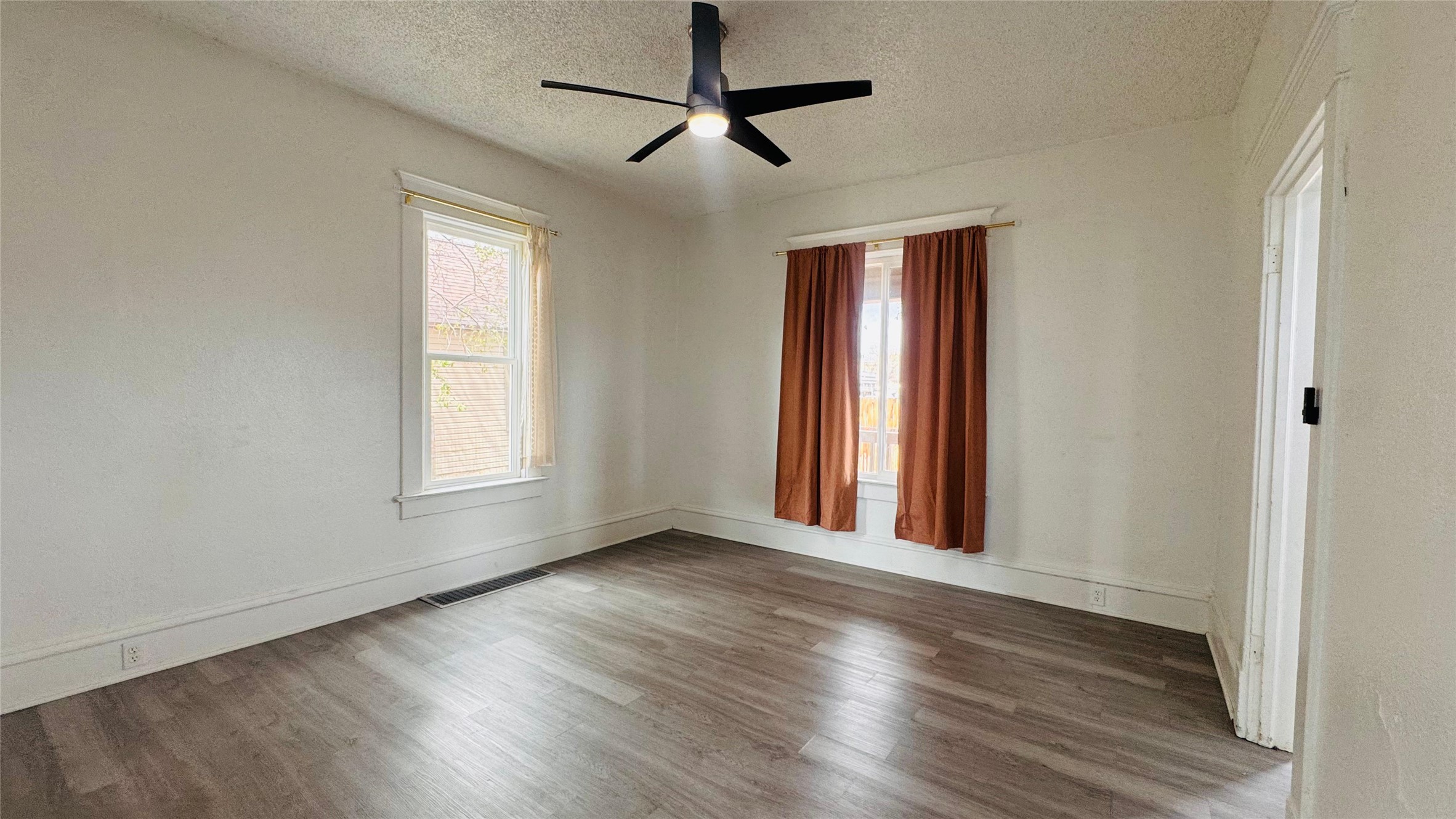 604 2nd Avenue S Property Photo 10