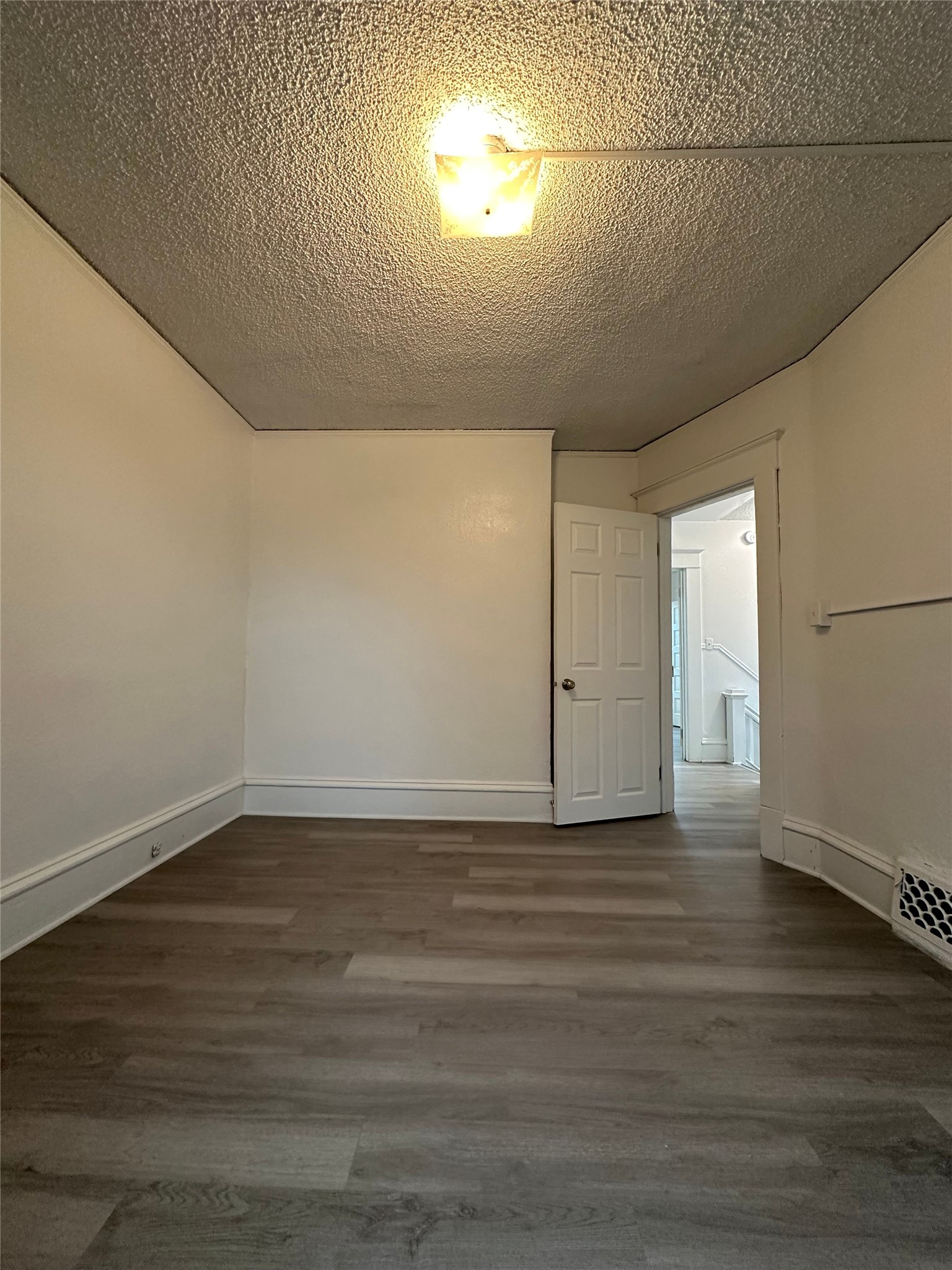 604 2nd Avenue S Property Photo 17