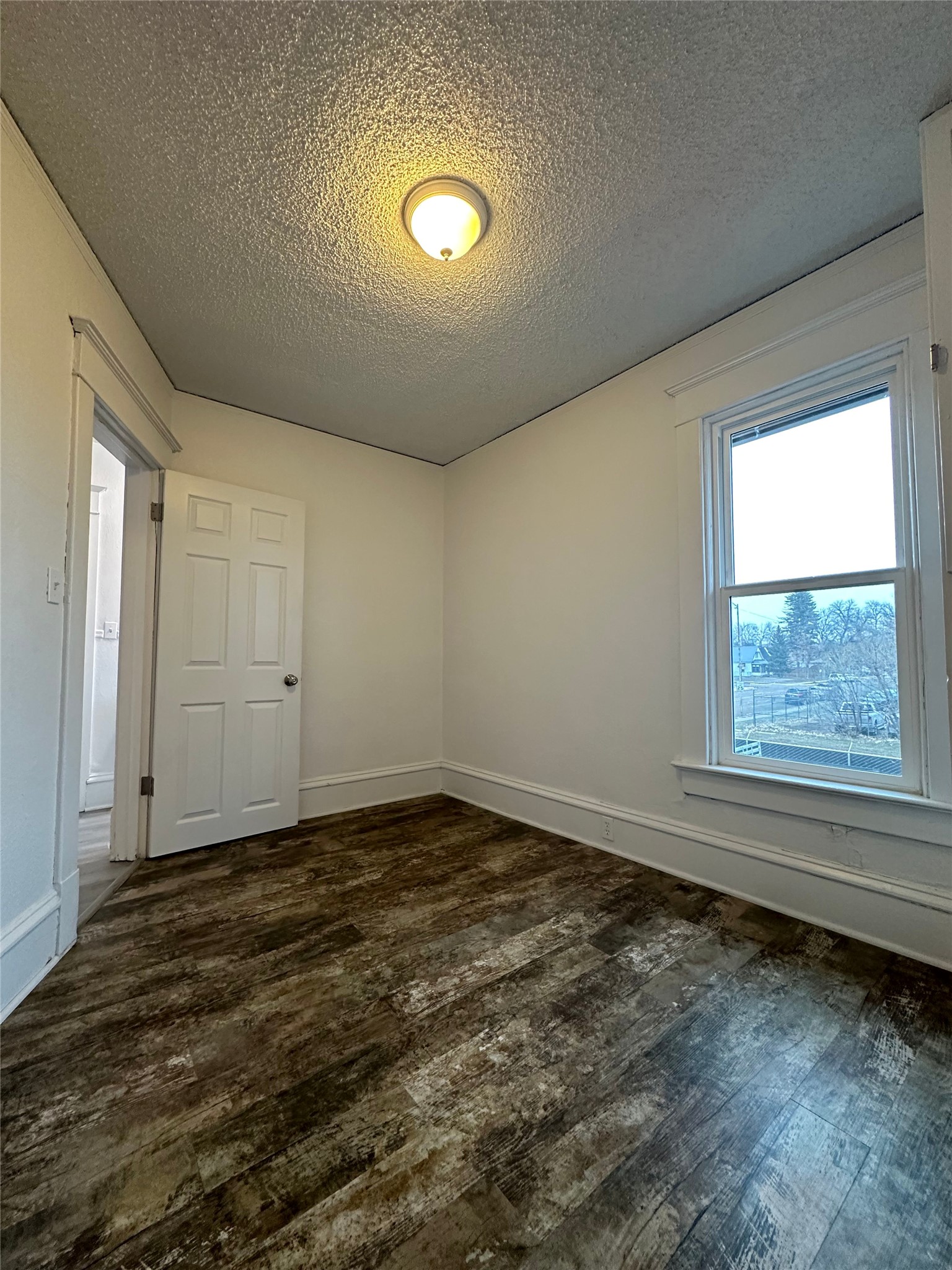 604 2nd Avenue S Property Photo 19