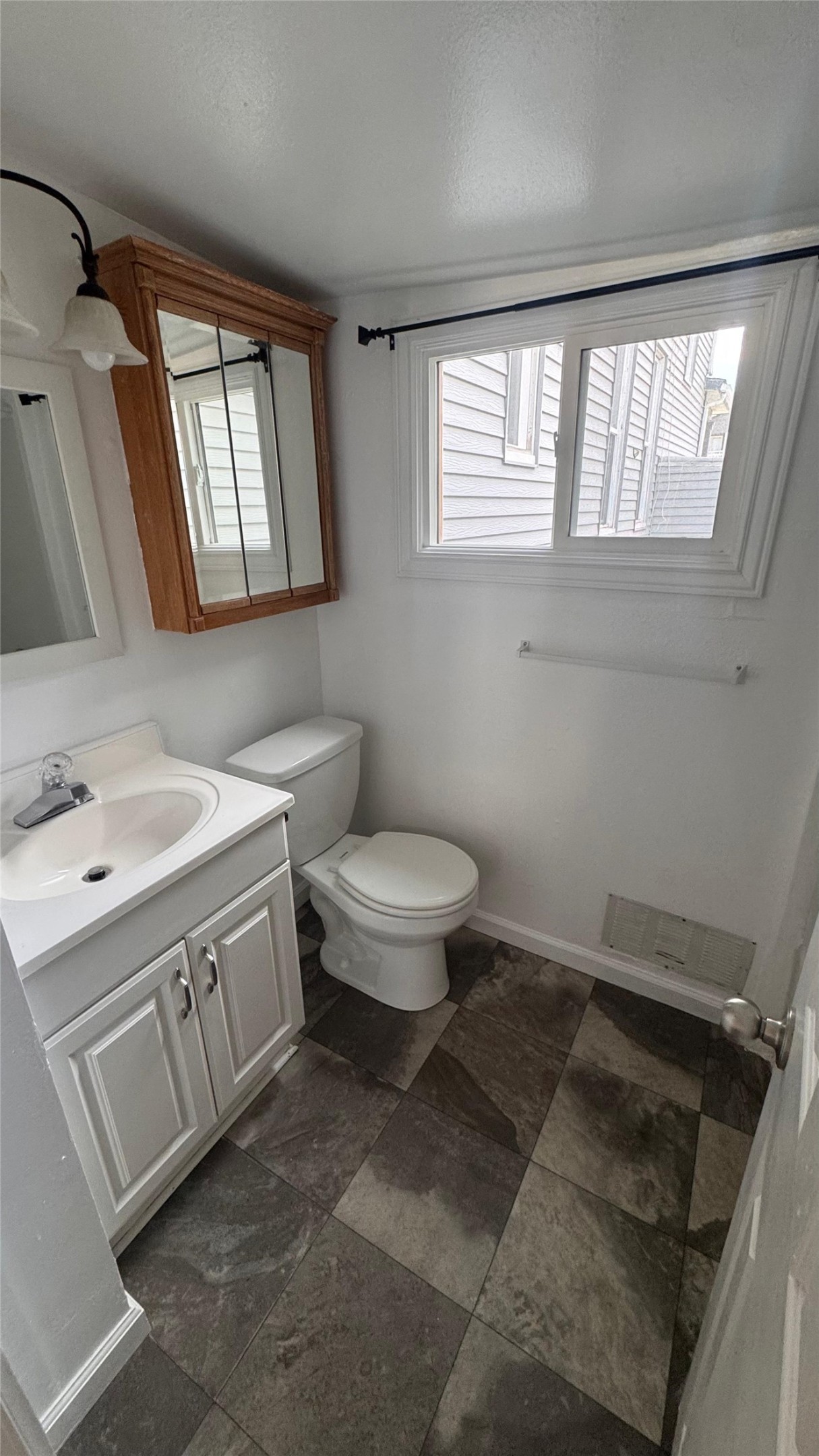 1301/1303 6th Avenue S Property Photo 37