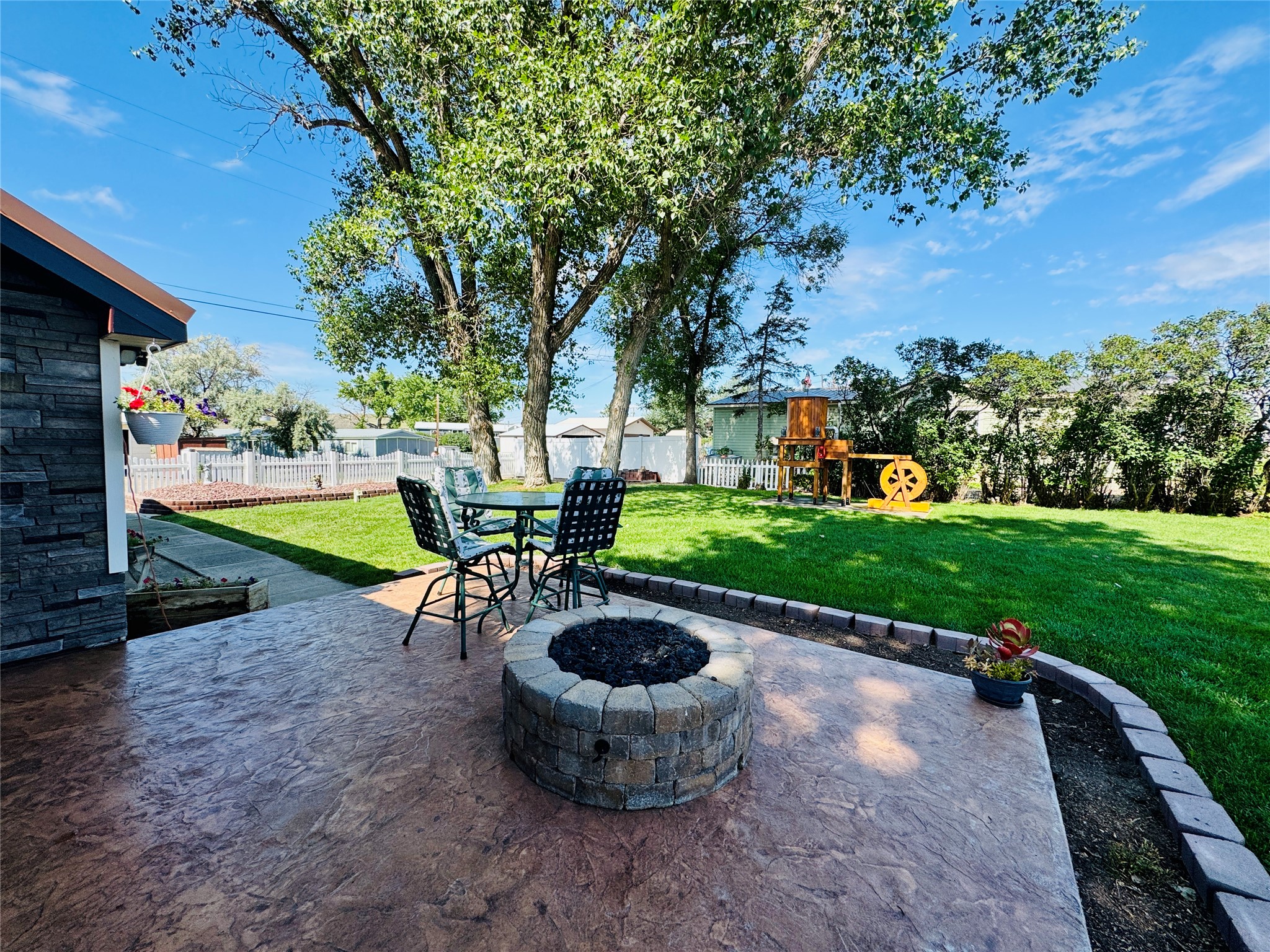 1116 27th Street Property Photo 3