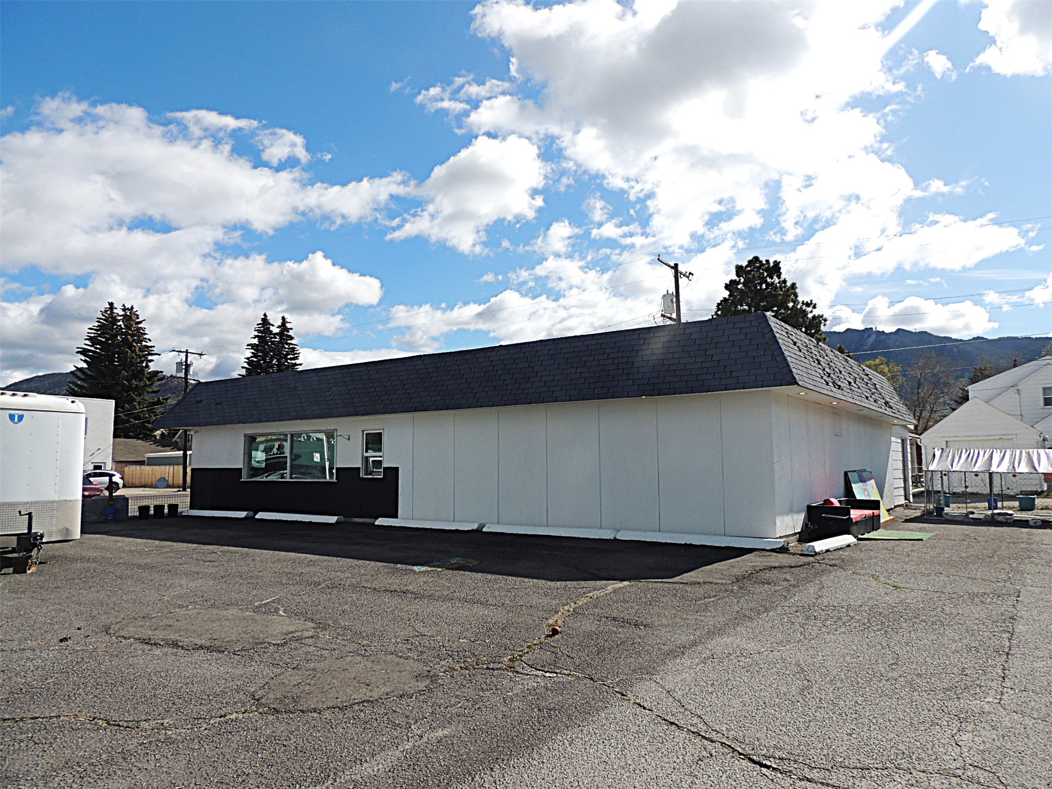 2000 Farragut Avenue Property Photo 2