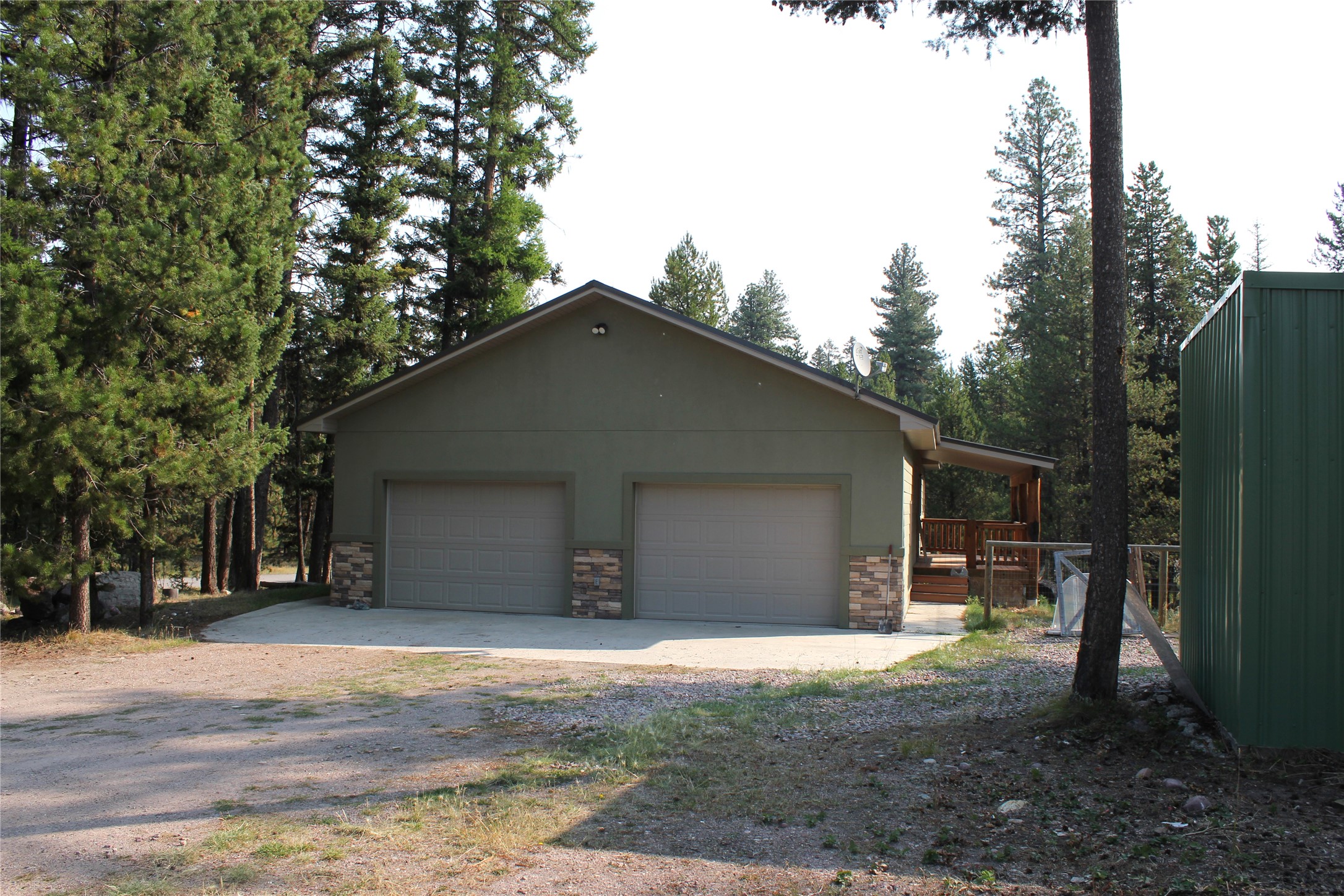 337 Hauser Drive Property Photo 3