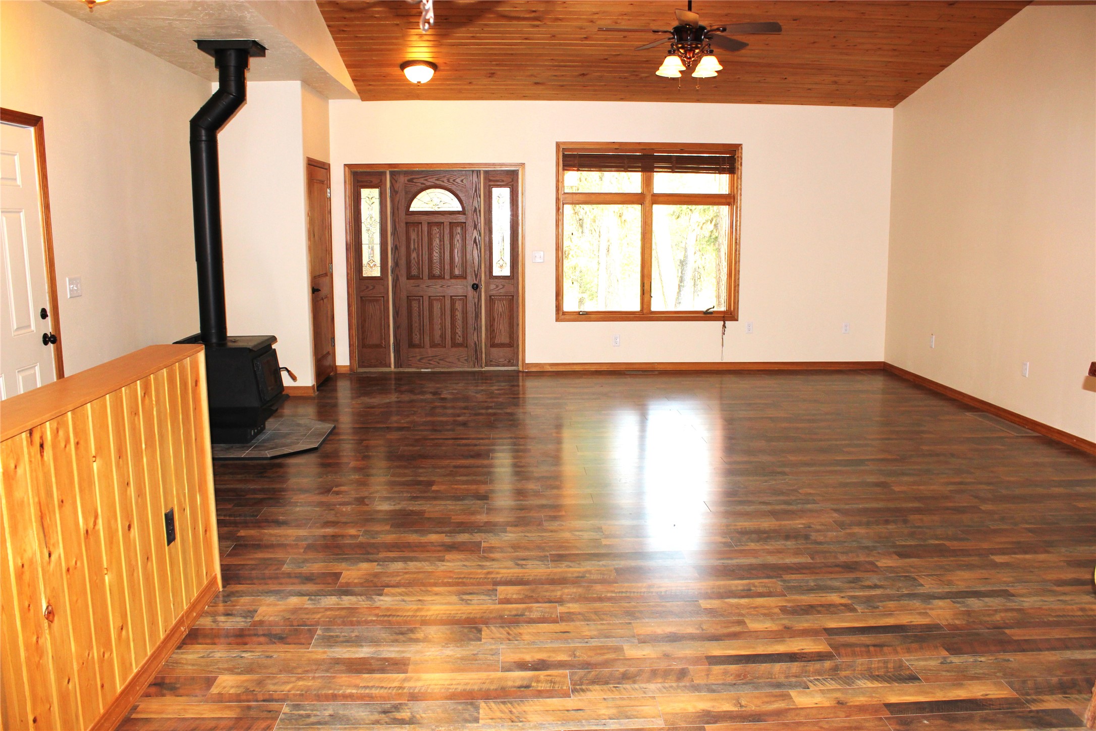 337 Hauser Drive Property Photo 12