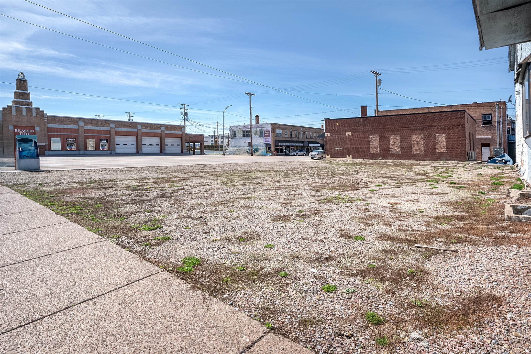 13 2nd Avenue E Property Photo 1