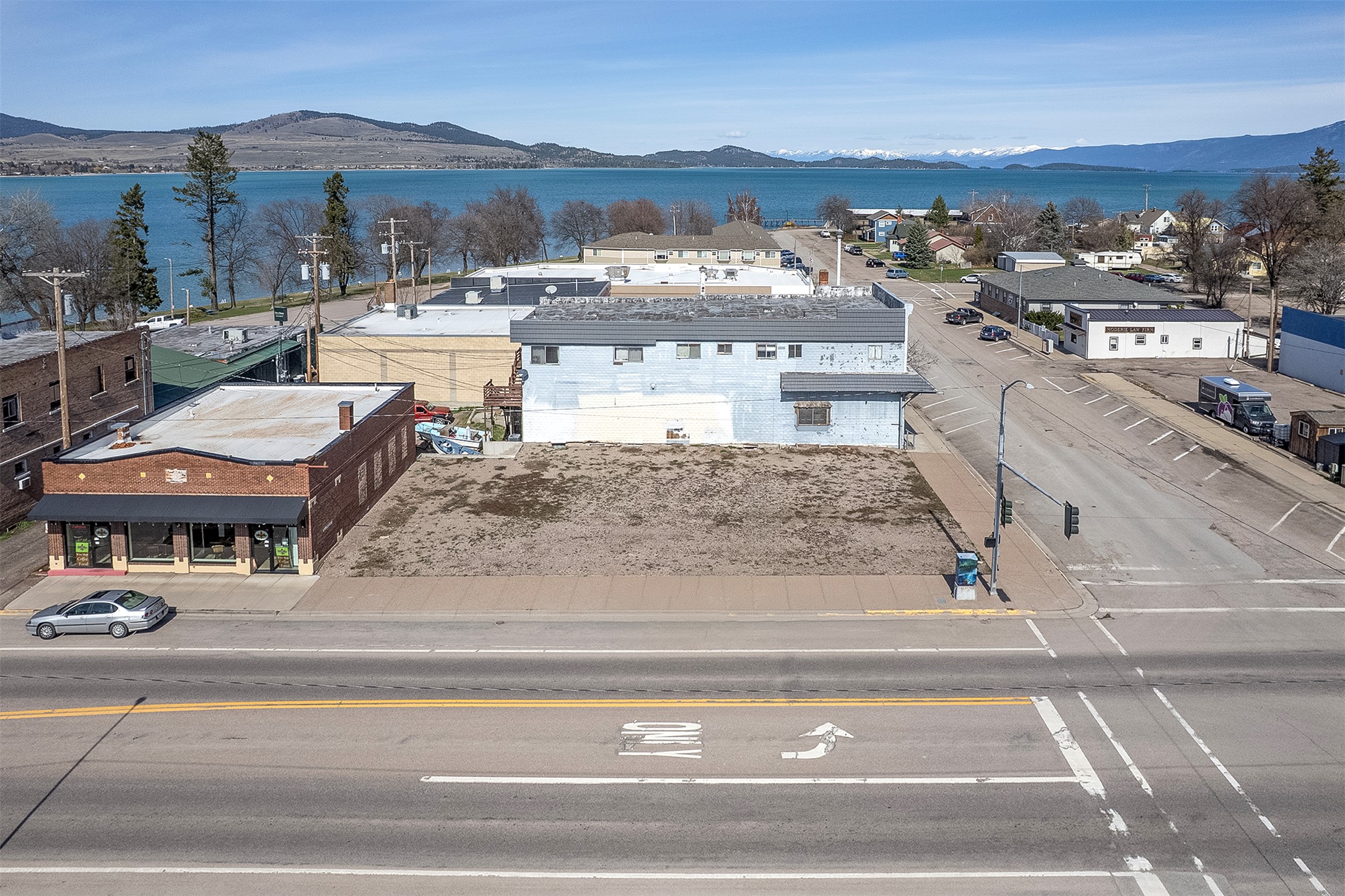 13 2nd Avenue E Property Photo 9