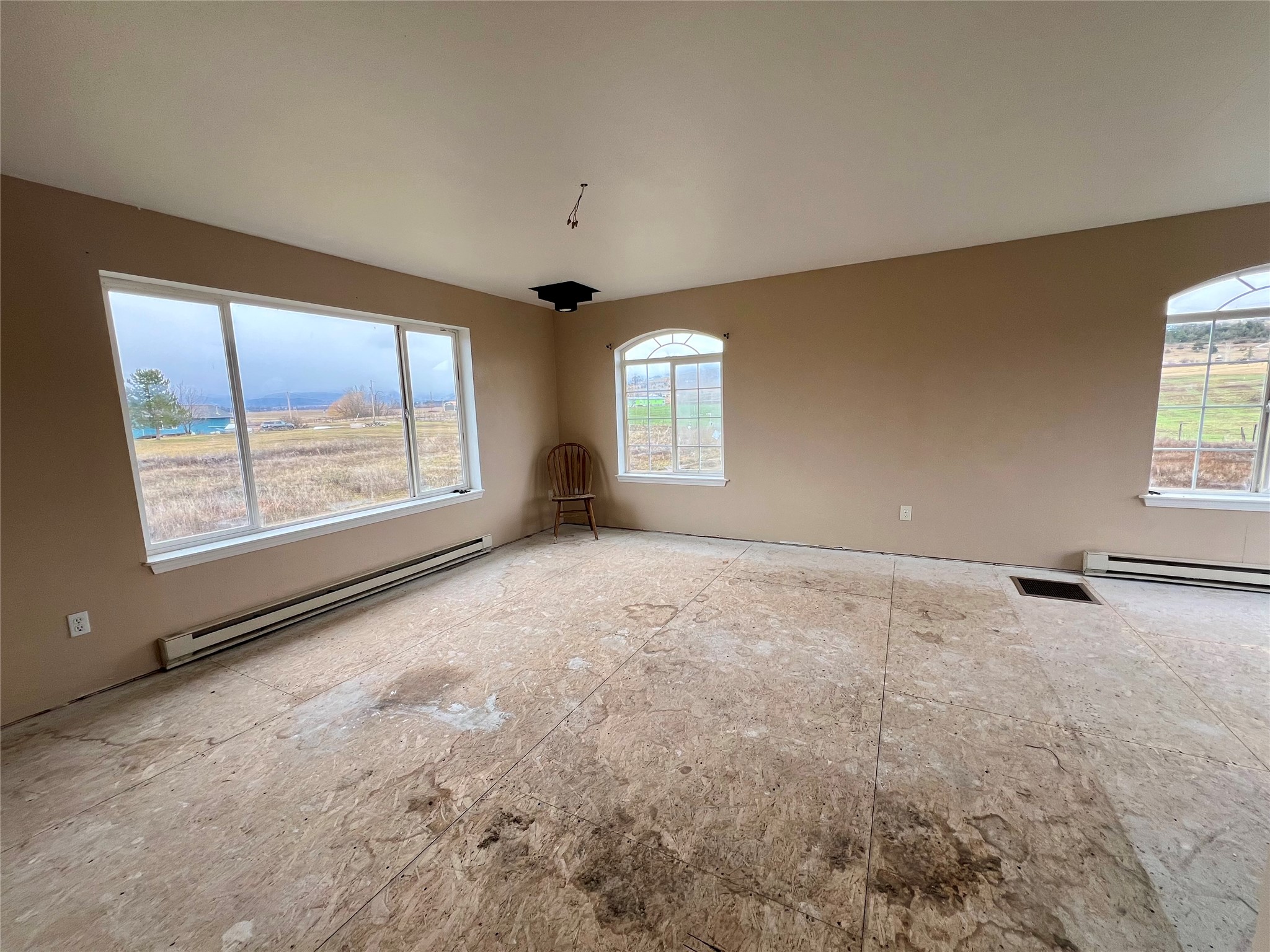 62311 Ash Lane Property Photo 3