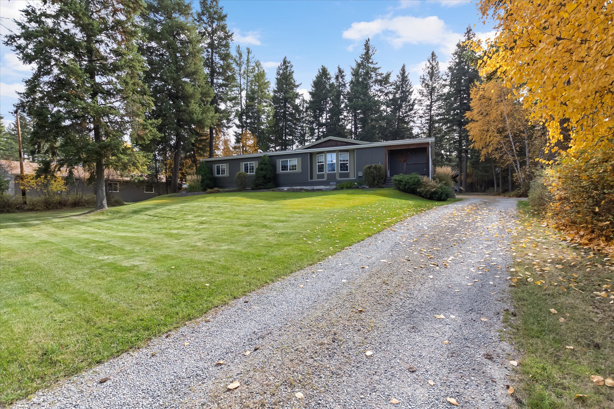 1422 Tamarack Lane Property Photo 3