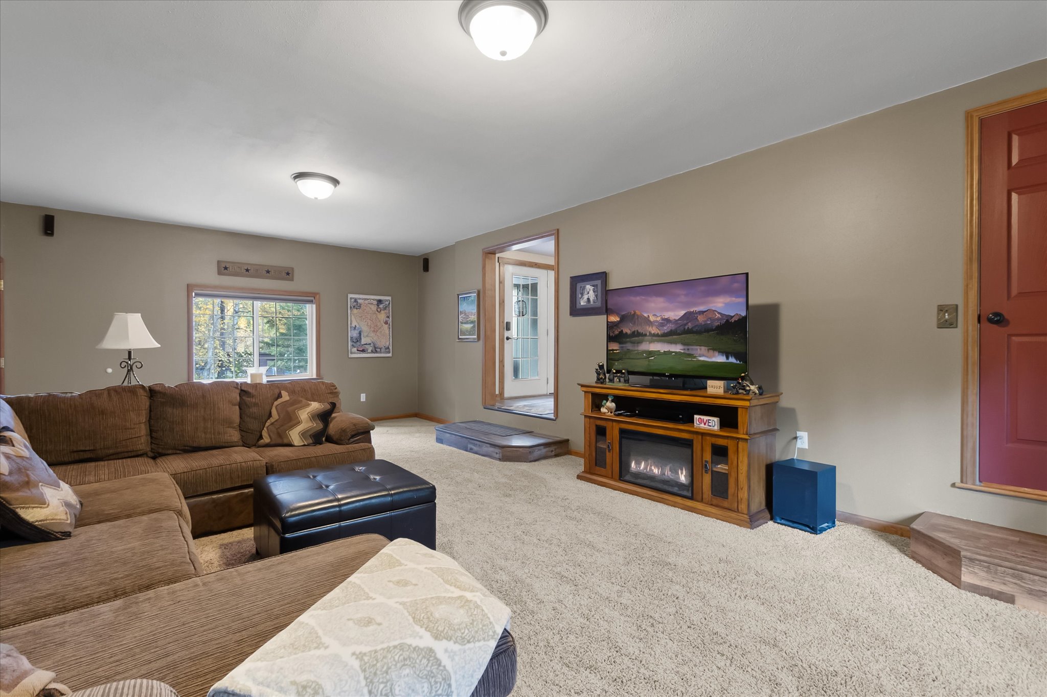1422 Tamarack Lane Property Photo 5