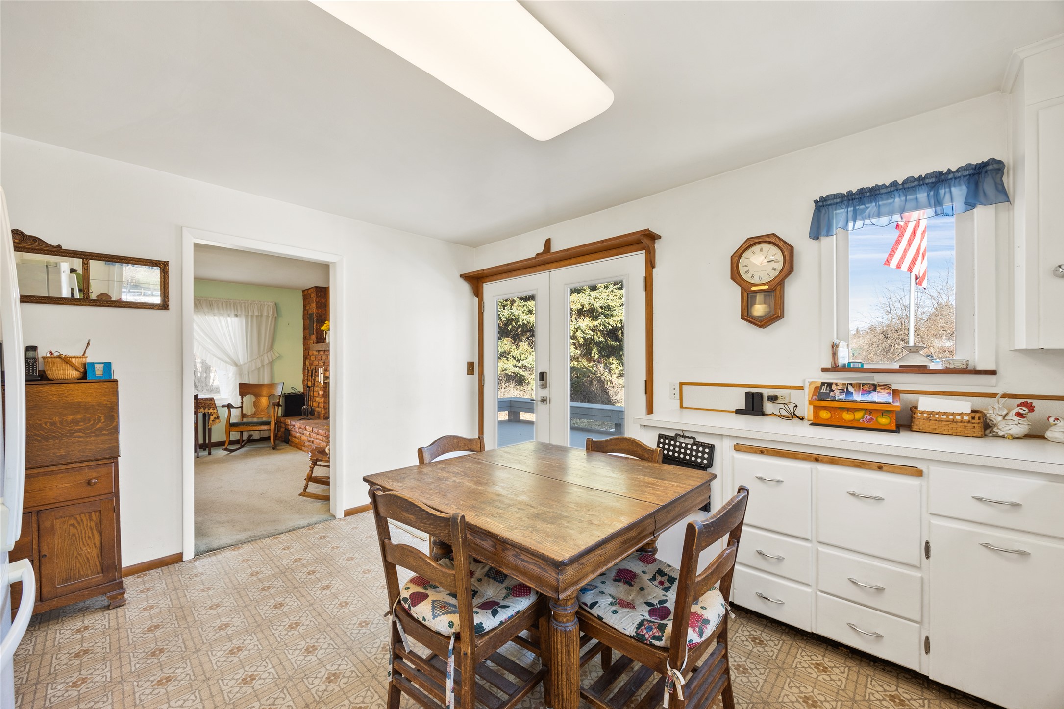 1009 3rd Avenue E Property Photo 6