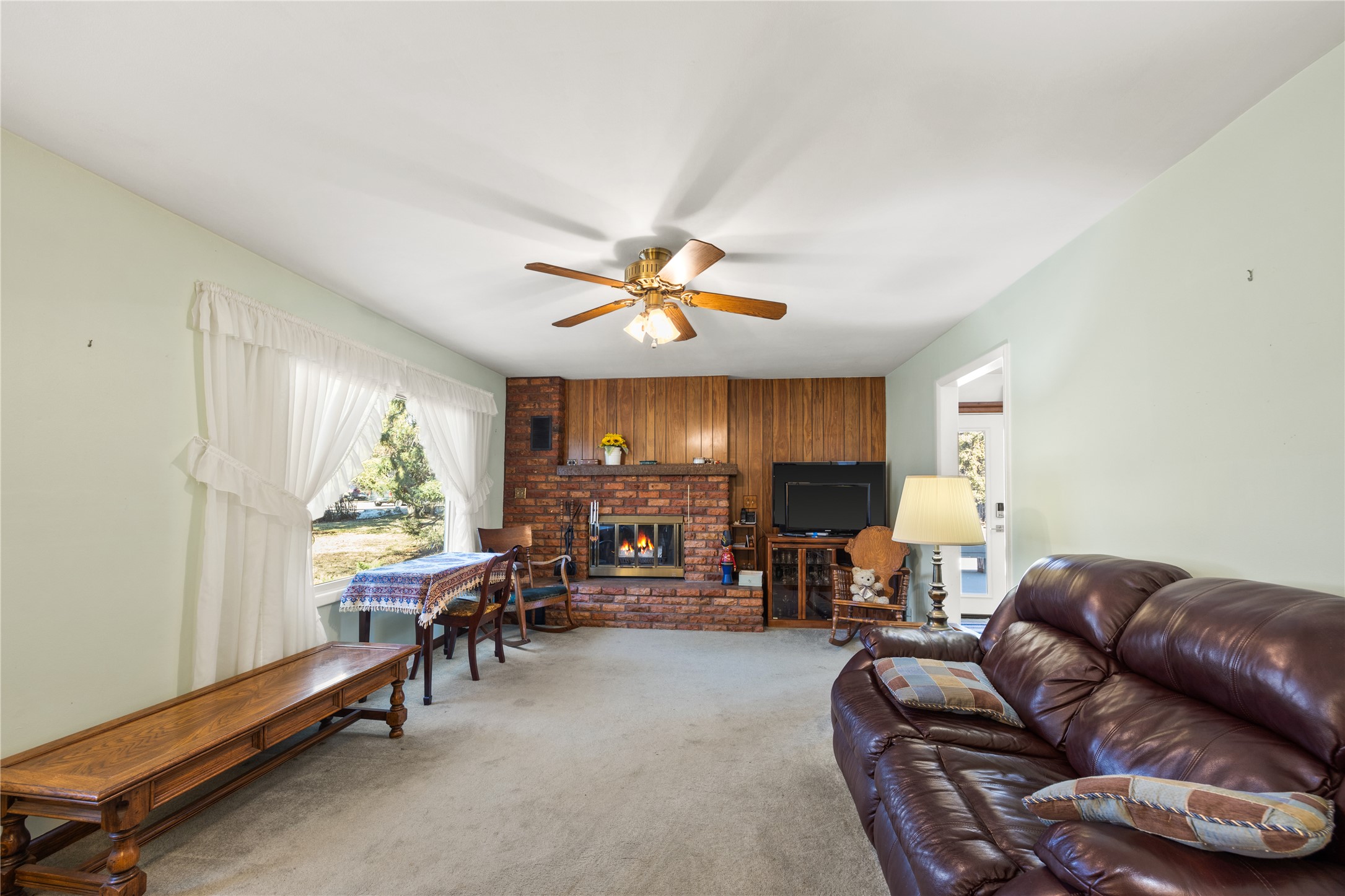 1009 3rd Avenue E Property Photo 9