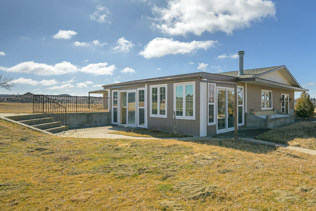 255 Smith Creek Road Property Photo 4