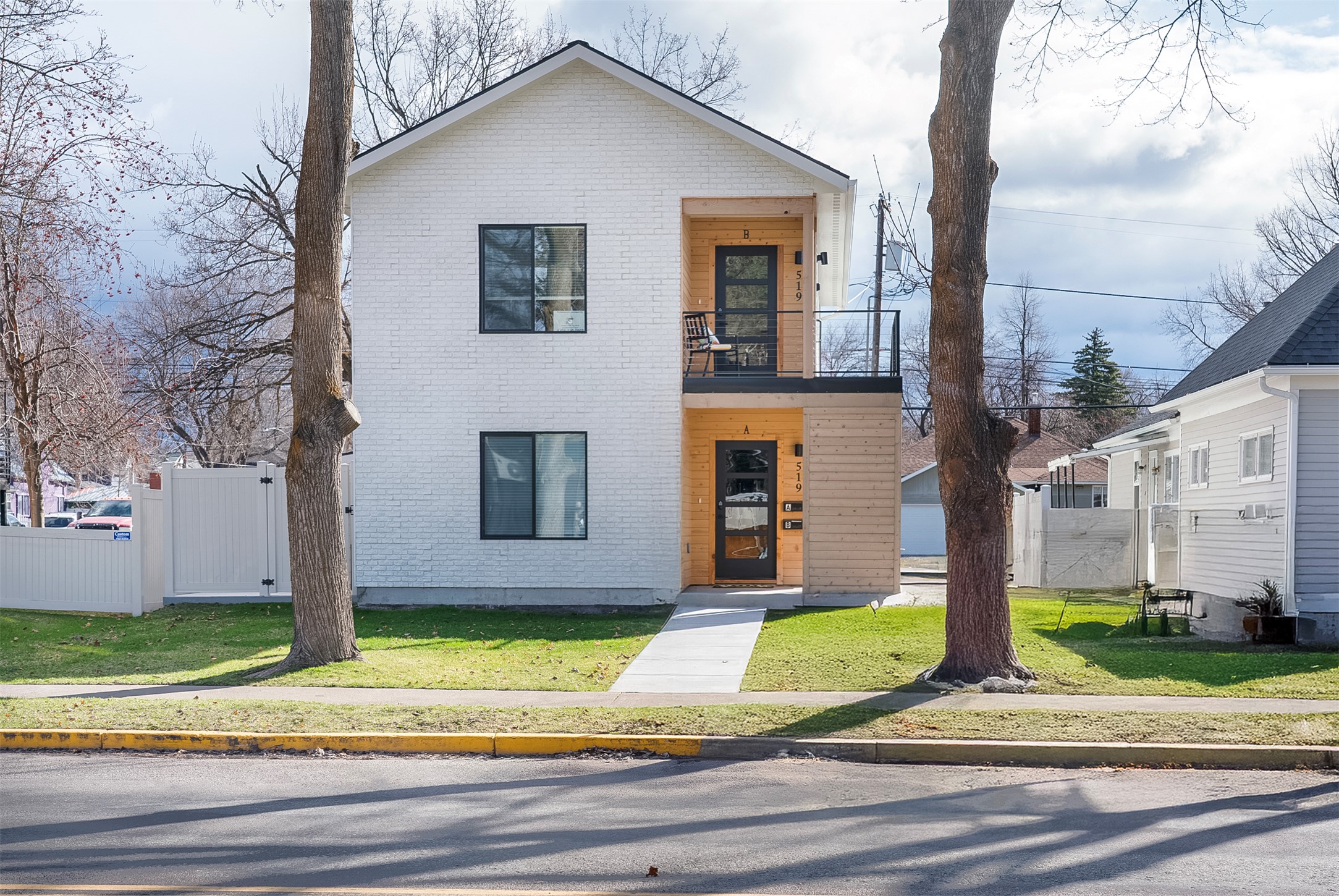 519 1st Avenue E Property Photo 1